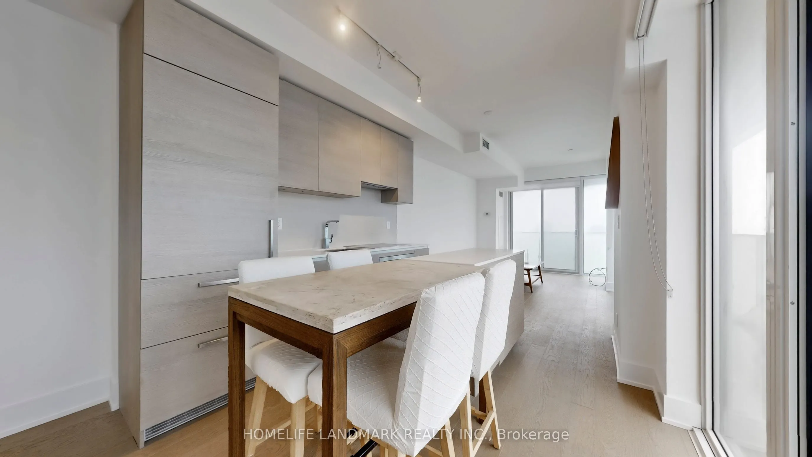 200 Bloor Street W #2305
