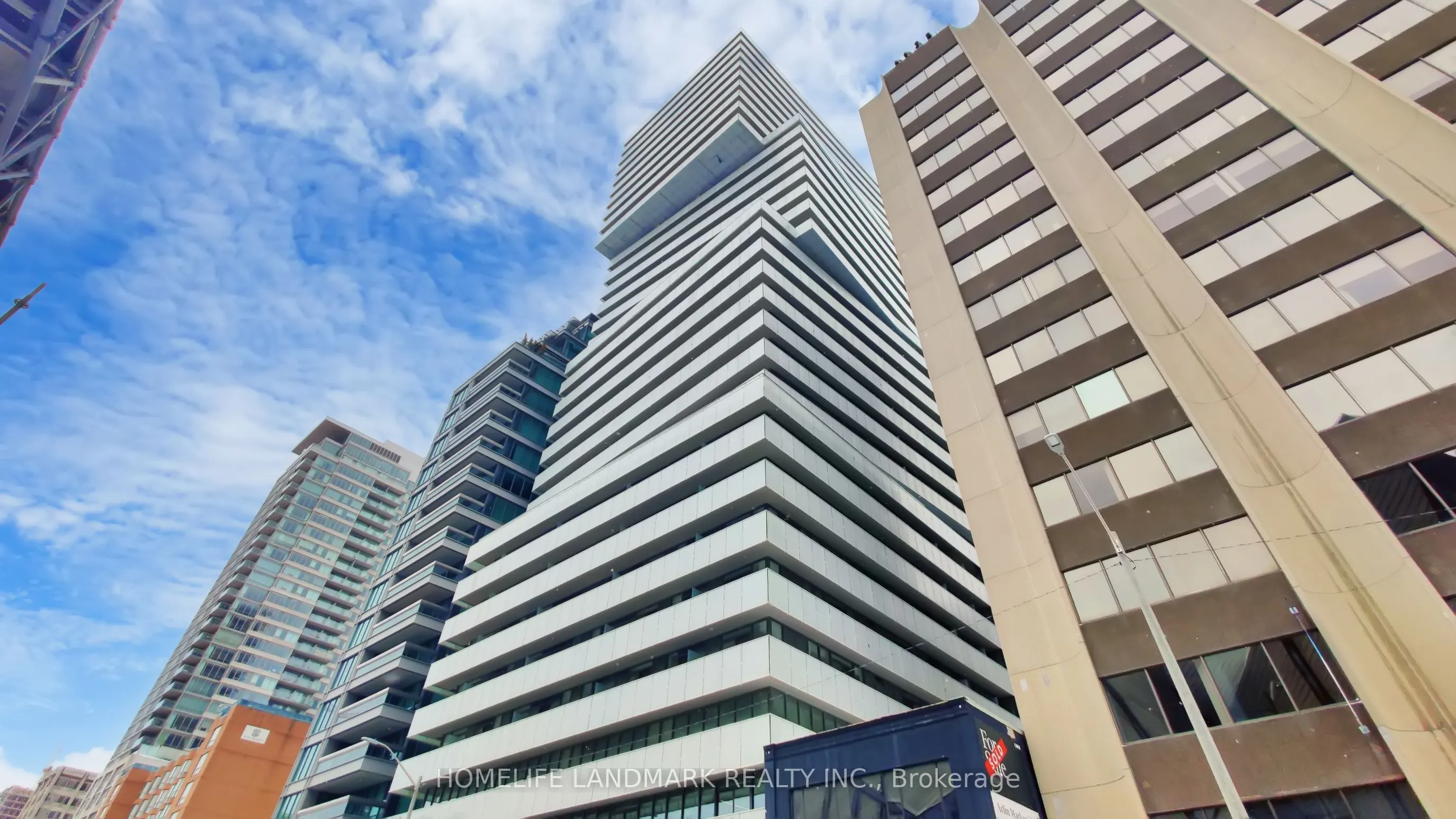 200 Bloor Street W #2305