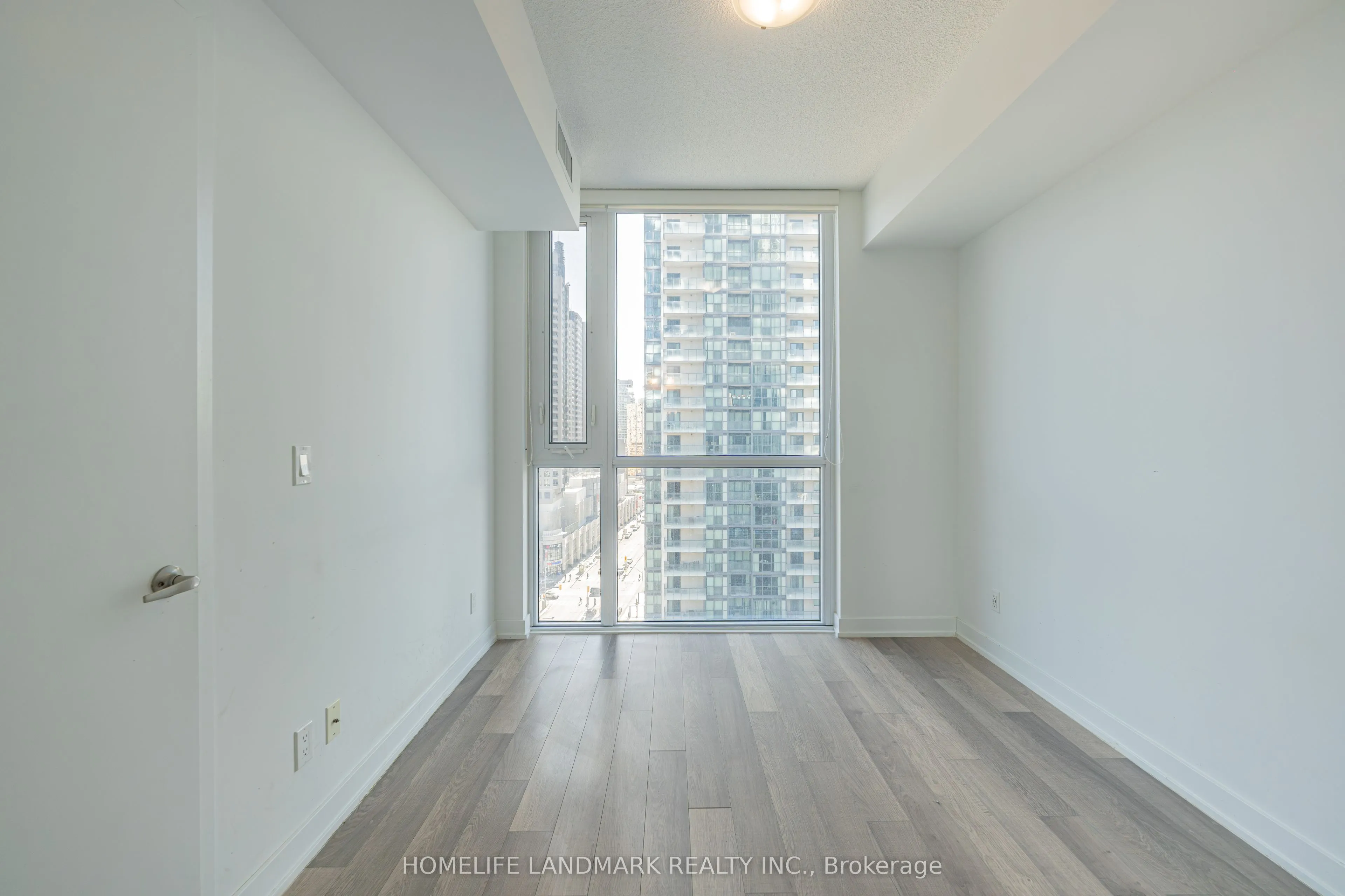 5180 Yonge Street #1207