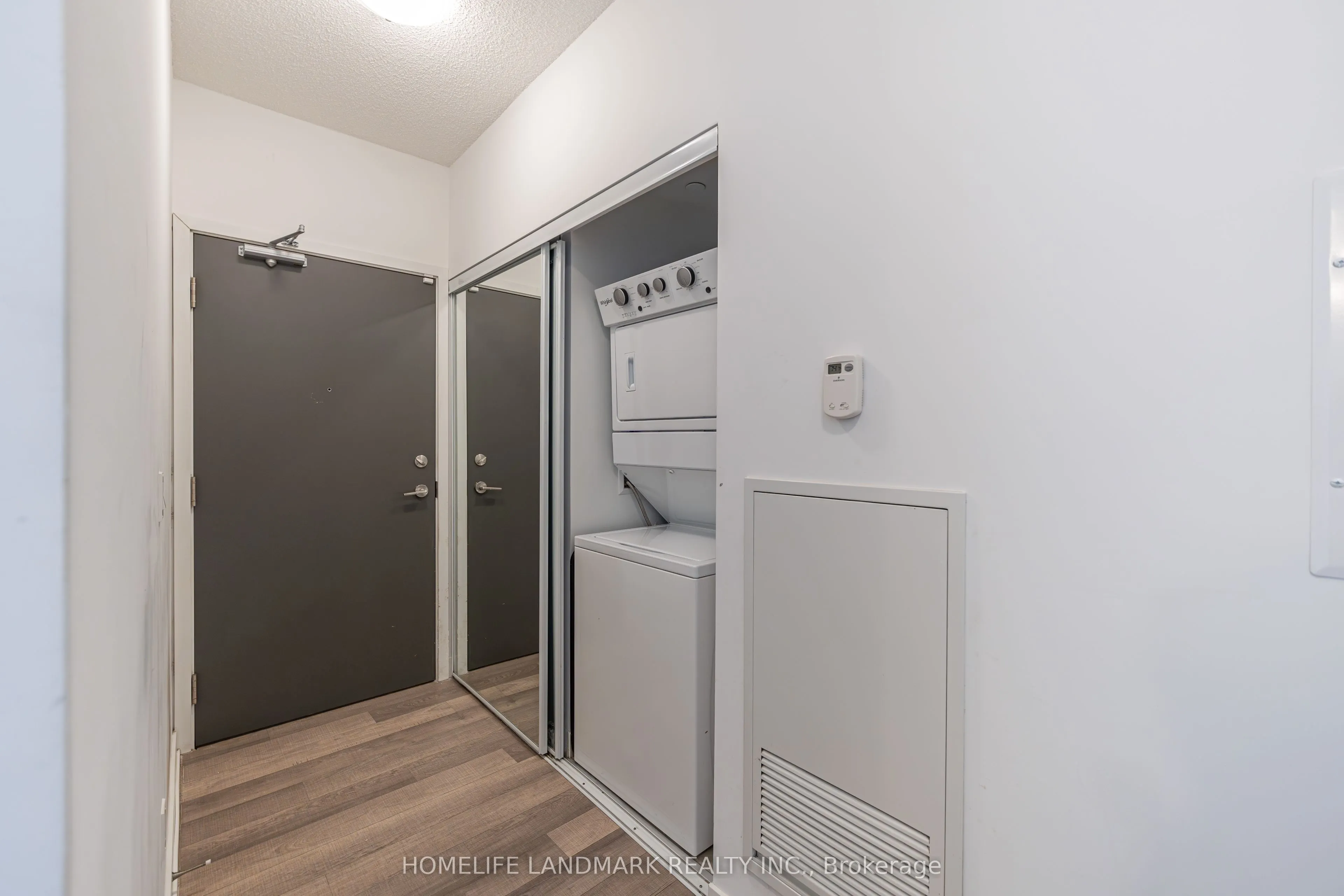 5180 Yonge Street #1207