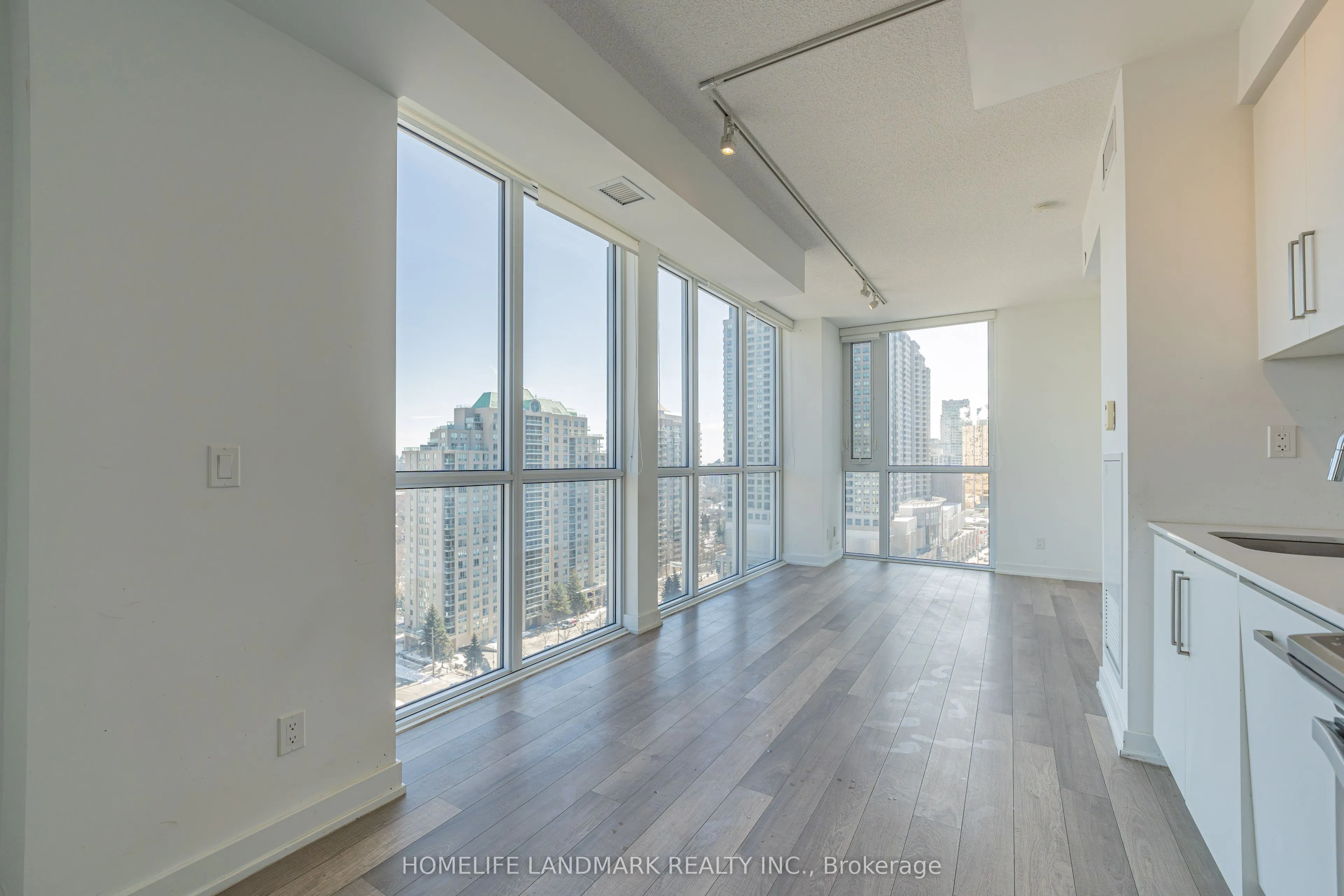 5180 Yonge Street #1207