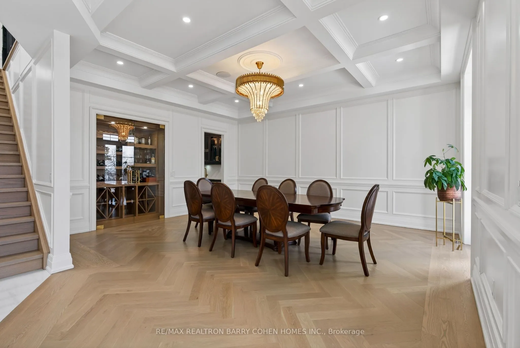 118 Laurentide Drive