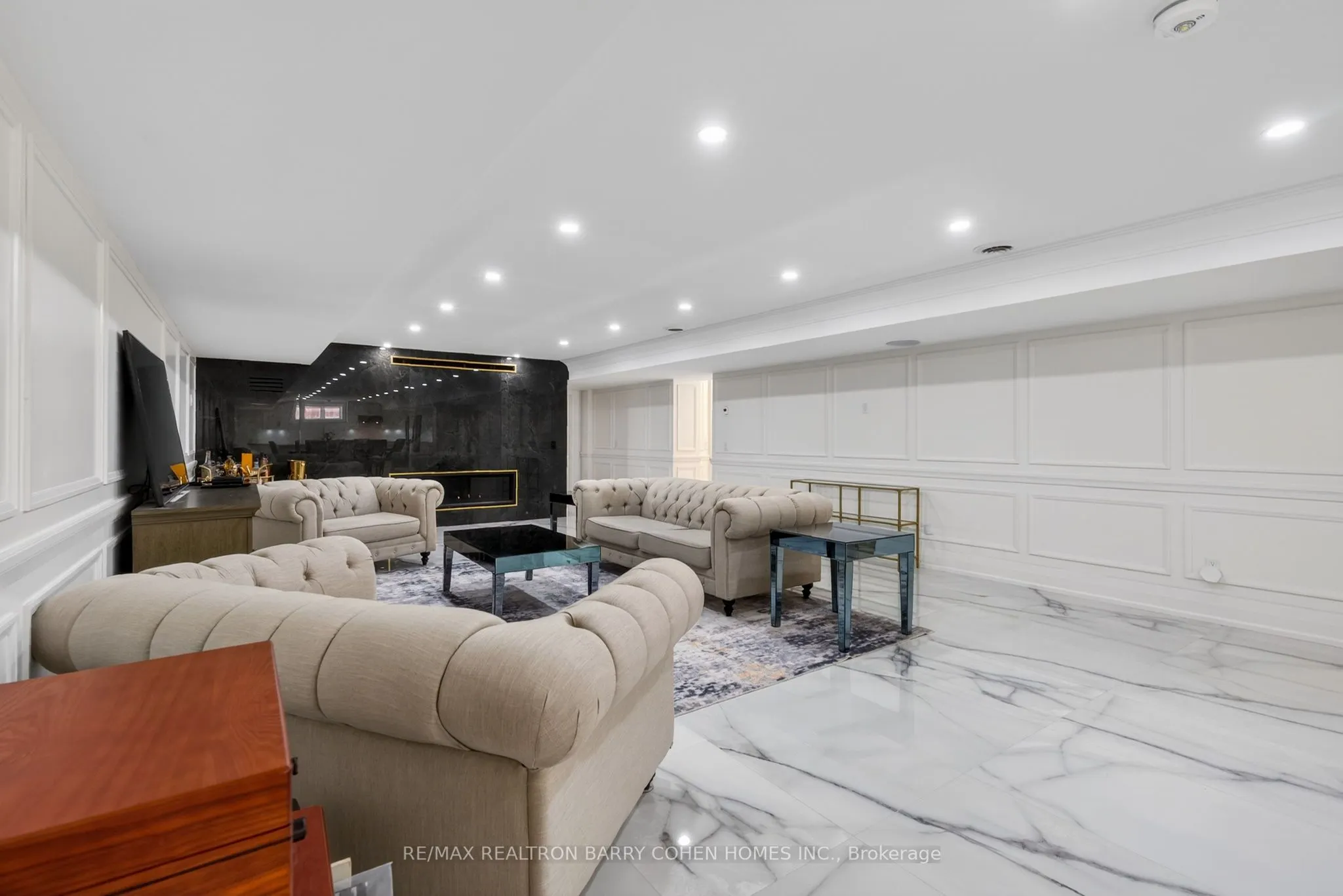 118 Laurentide Drive