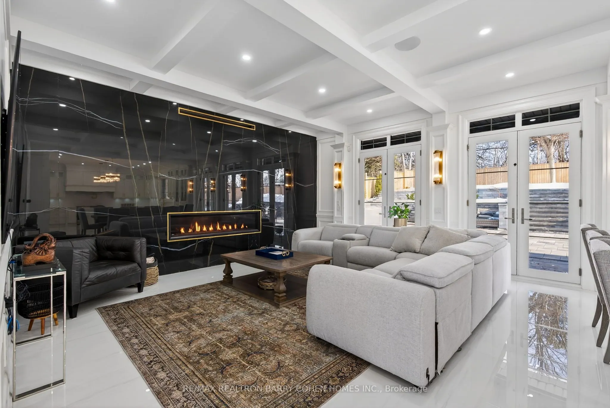 118 Laurentide Drive