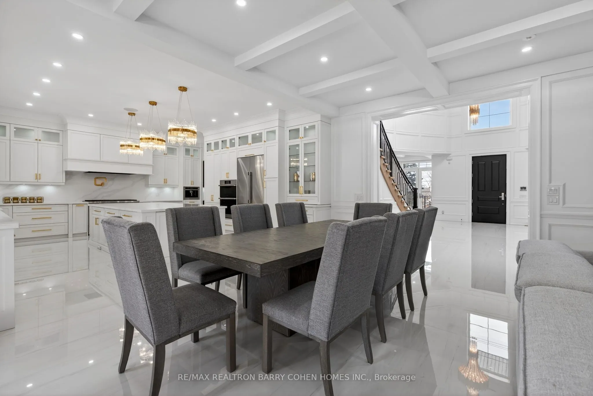 118 Laurentide Drive