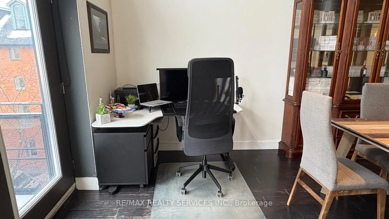 90 Sumach Street #406