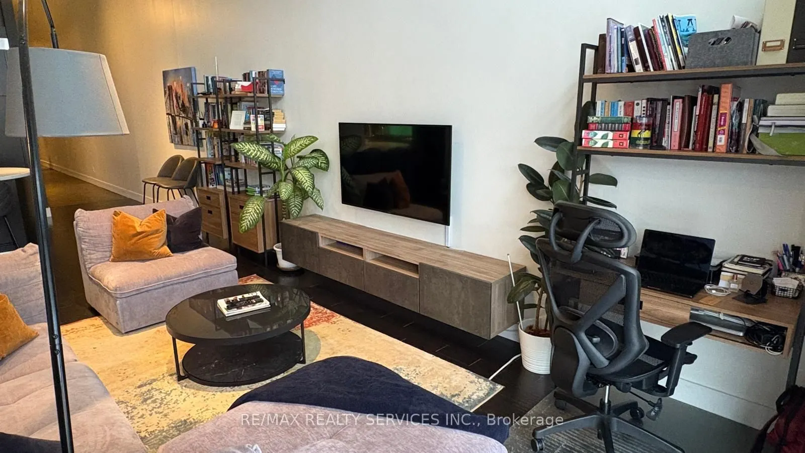 90 Sumach Street #406