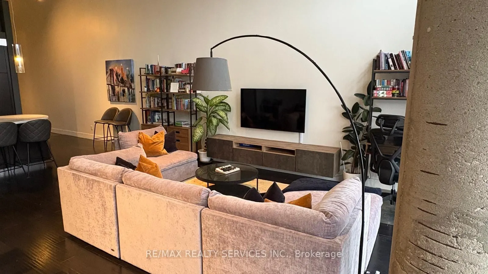 90 Sumach Street #406