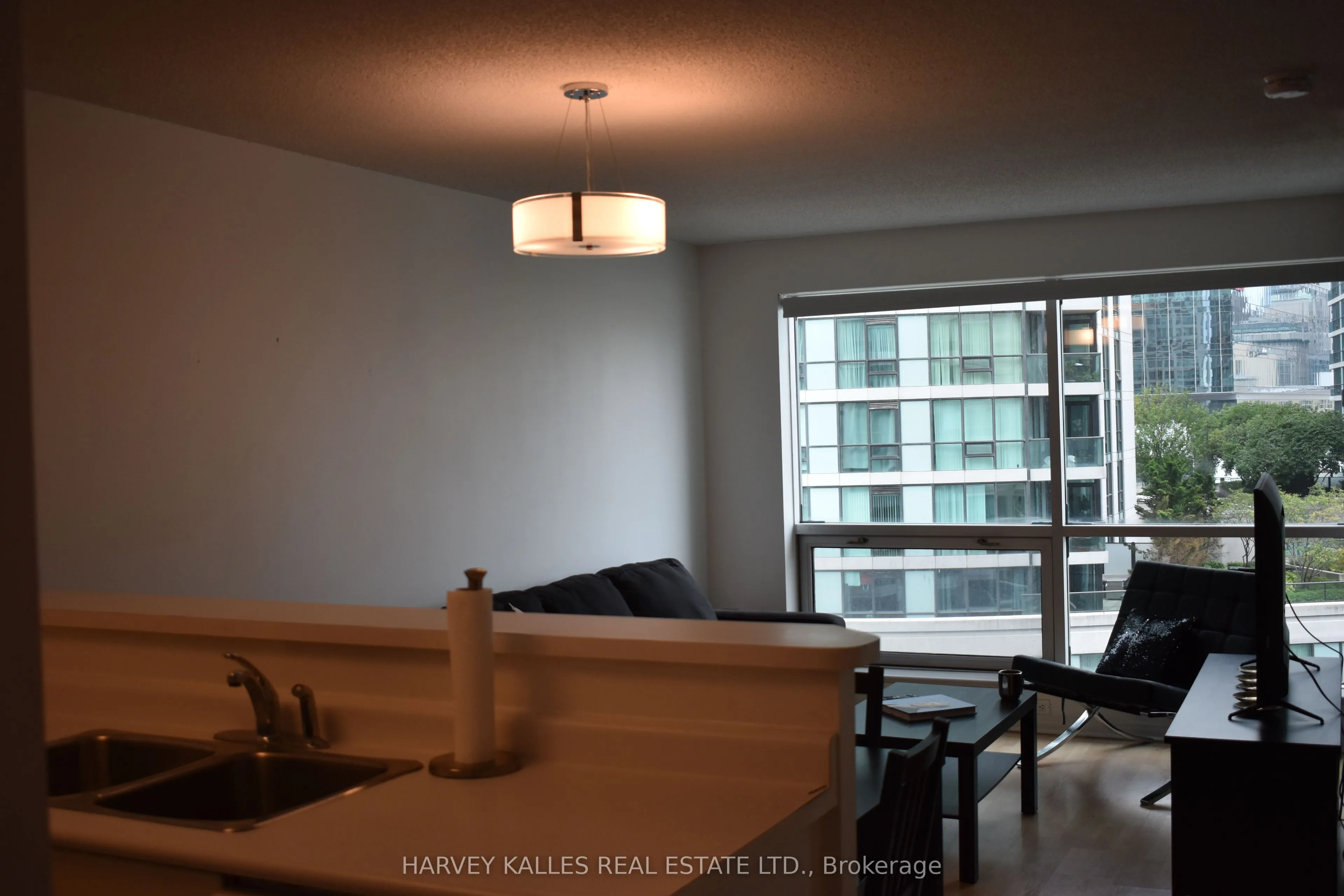 10 Yonge Street #705