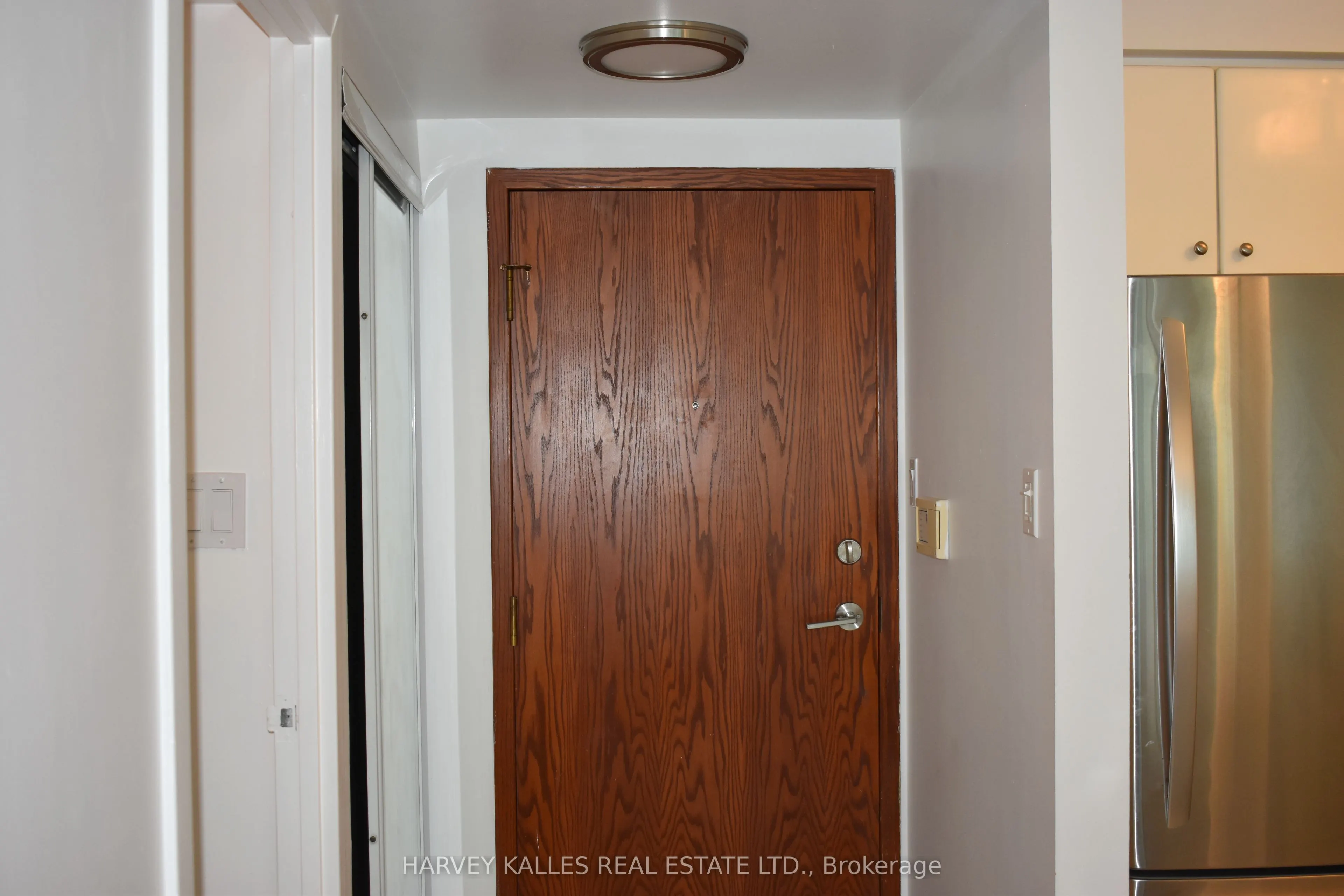 10 Yonge Street #705