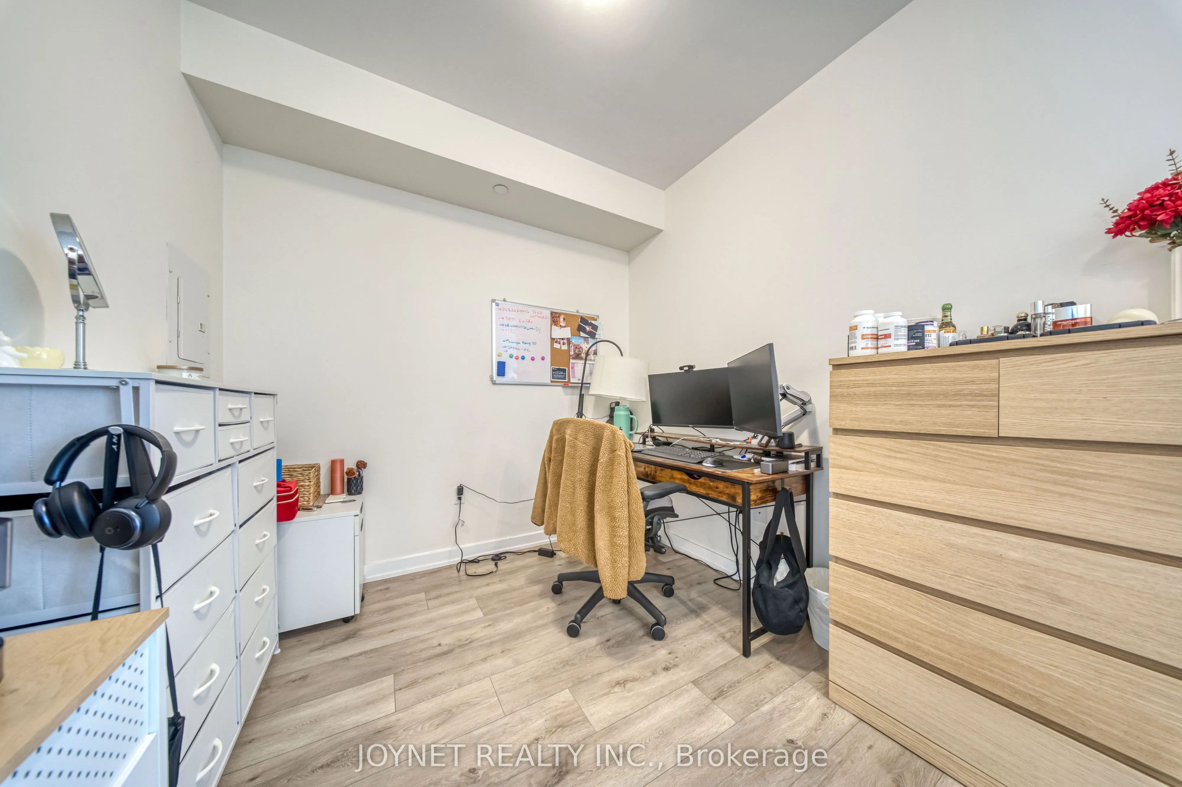 28 Freeland Street #1201