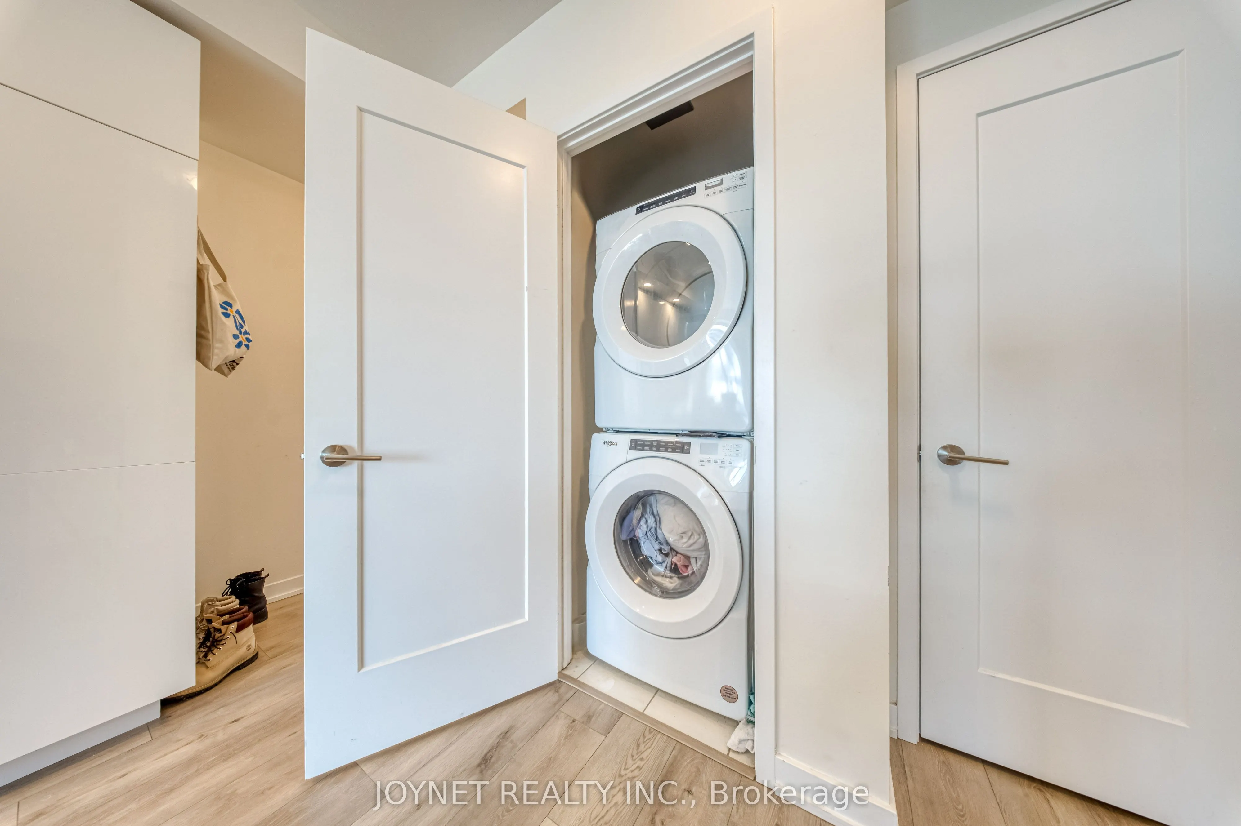 28 Freeland Street #1201