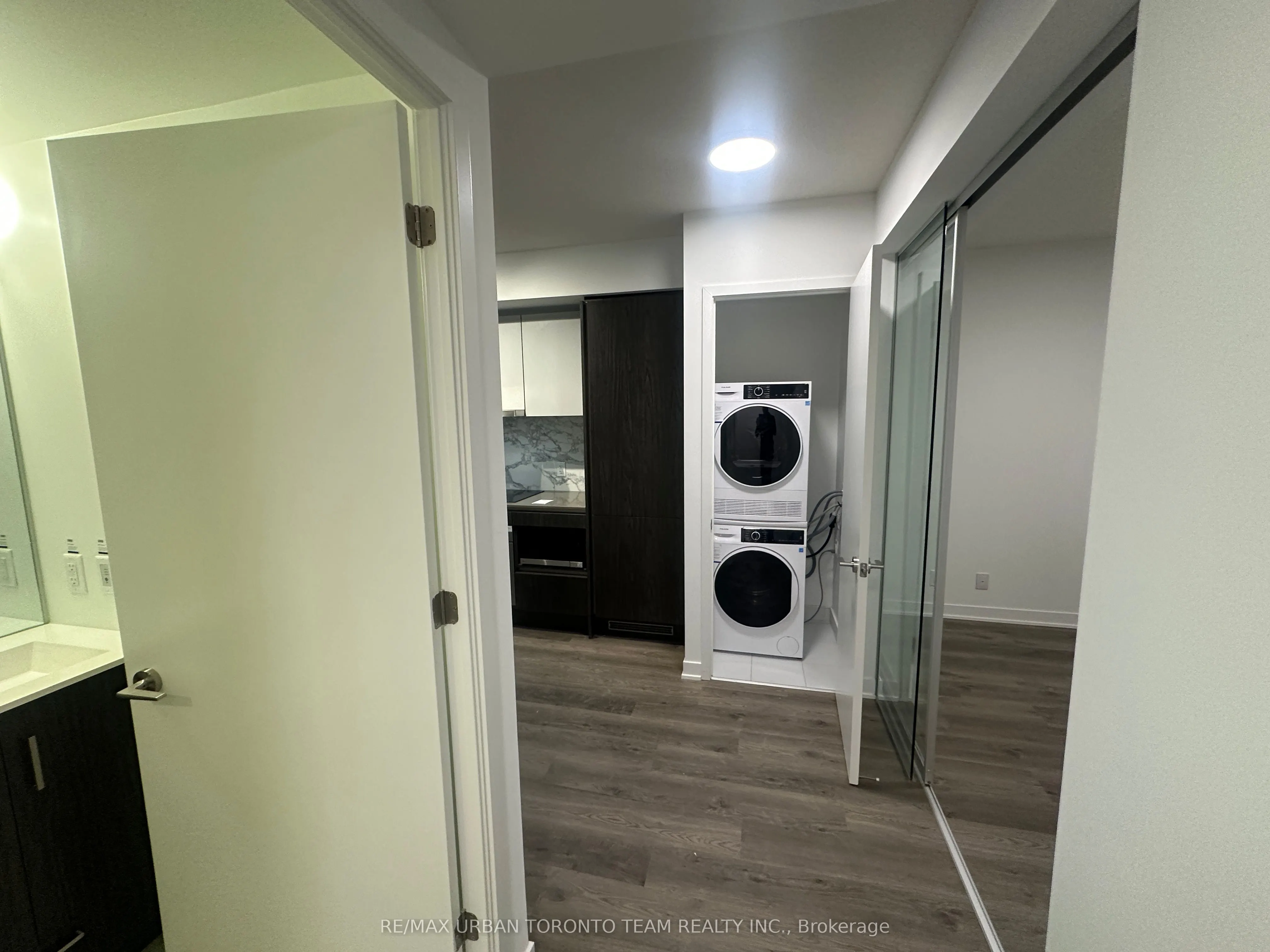 180 Front Street E #706