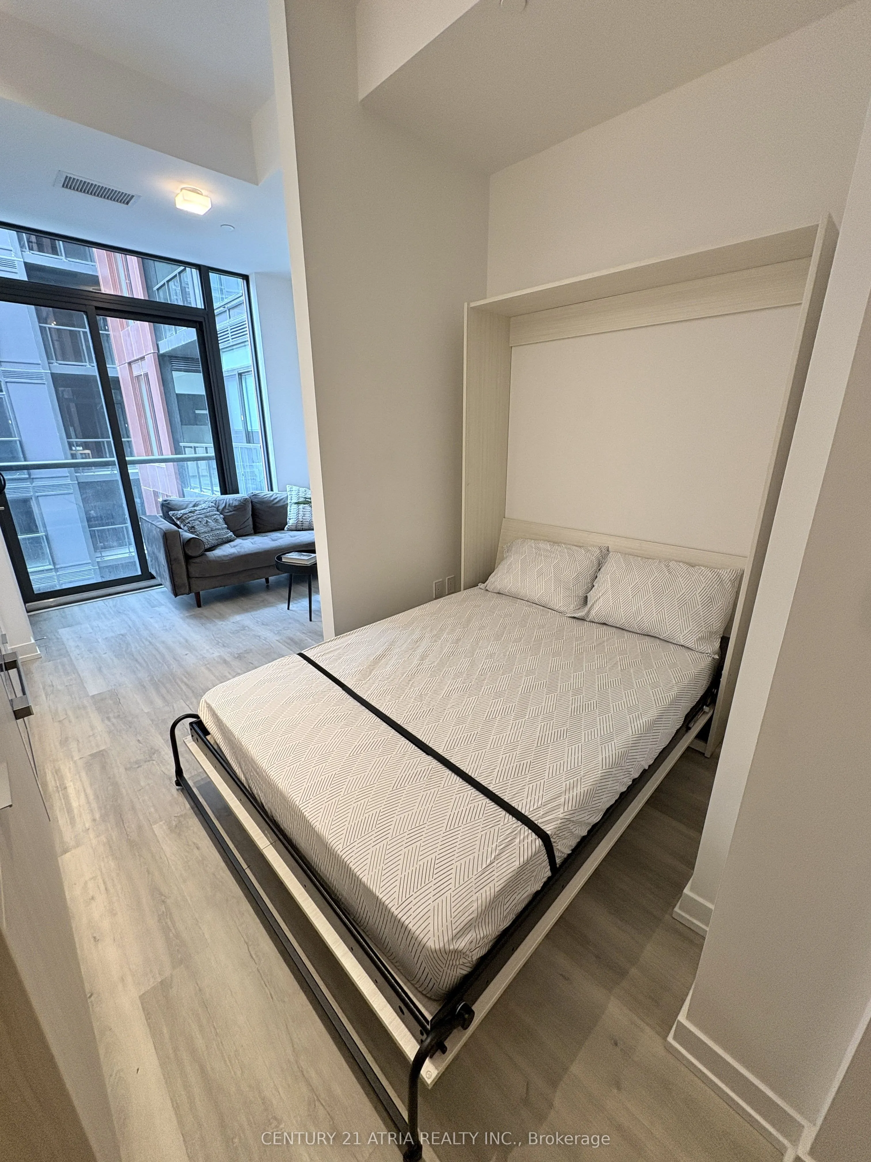 28 Eastern Avenue #632