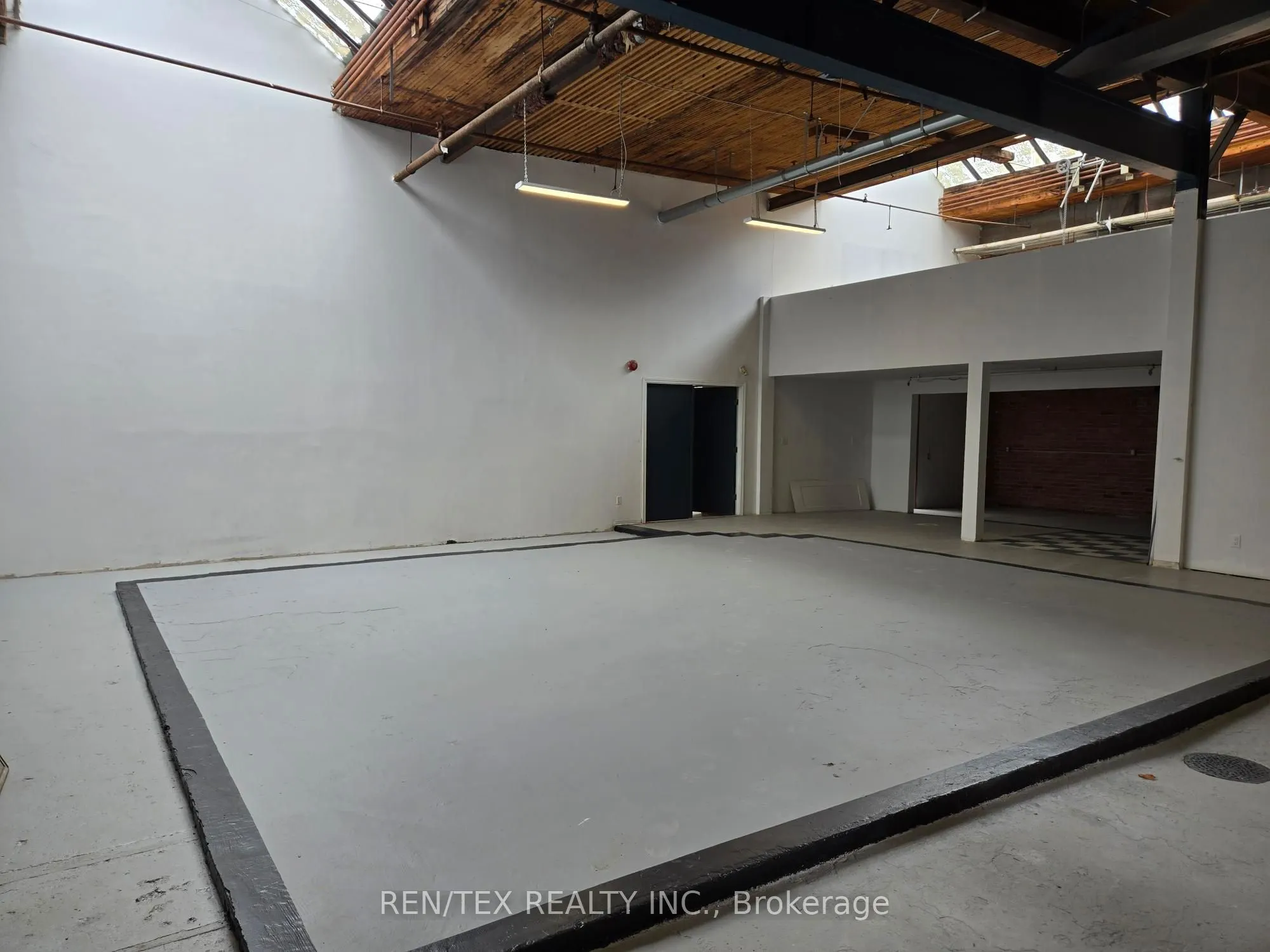 221 Sterling Road E #05