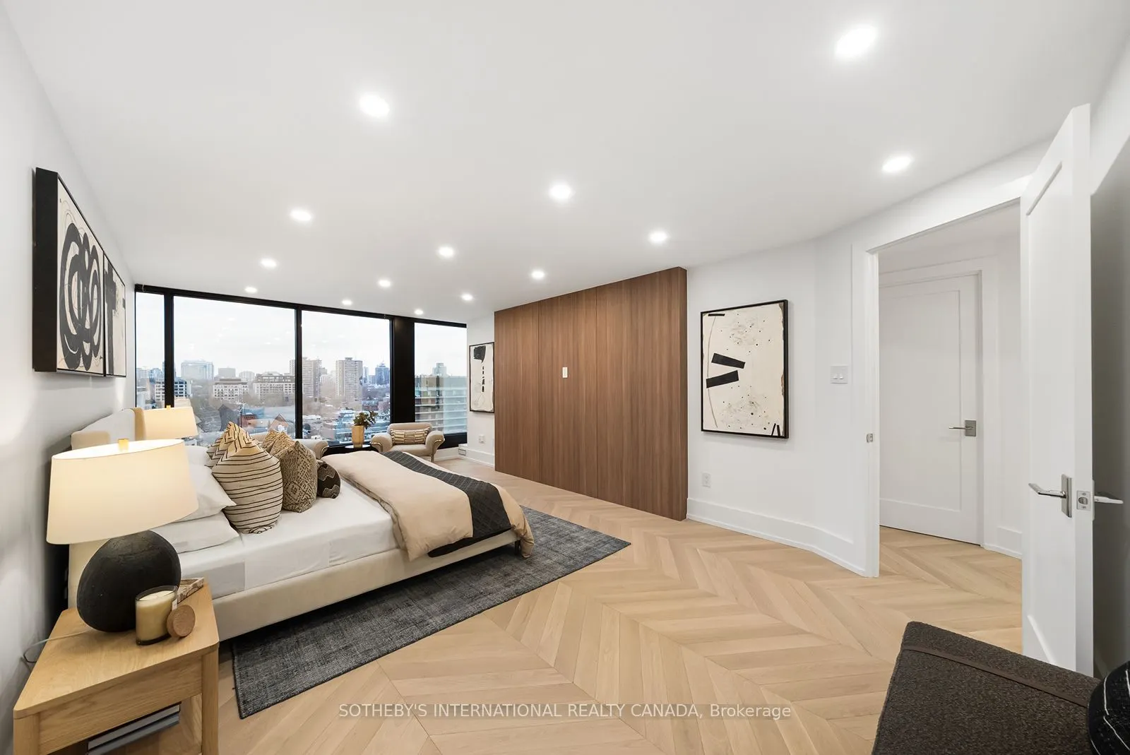 110 Bloor Street W #1009