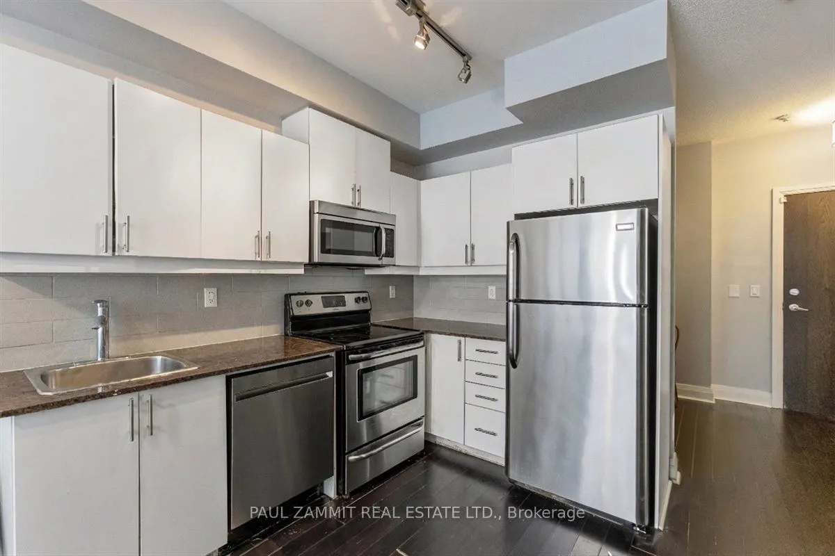 17 Kenaston Gardens #311