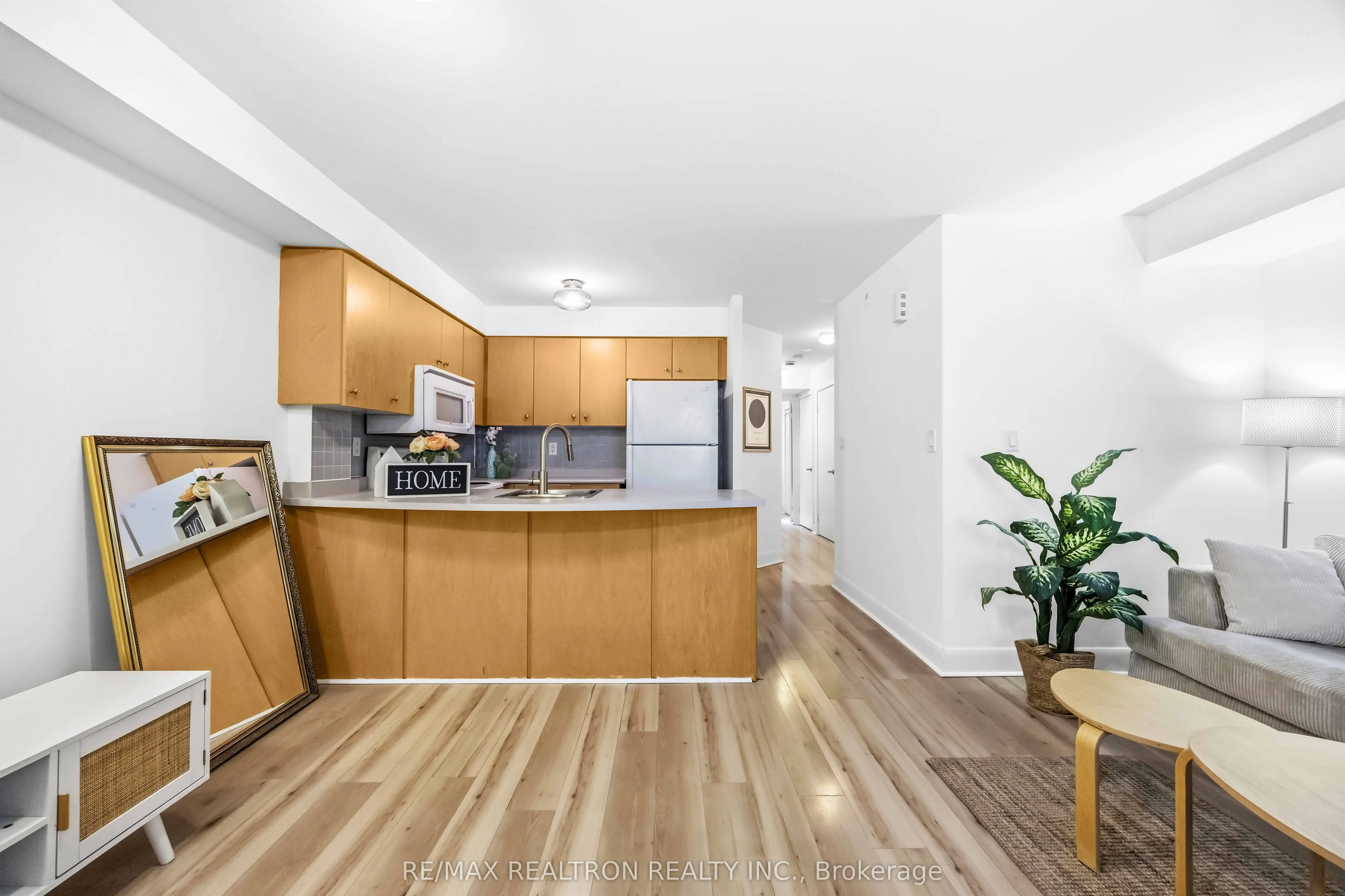 415 Jarvis Street #121