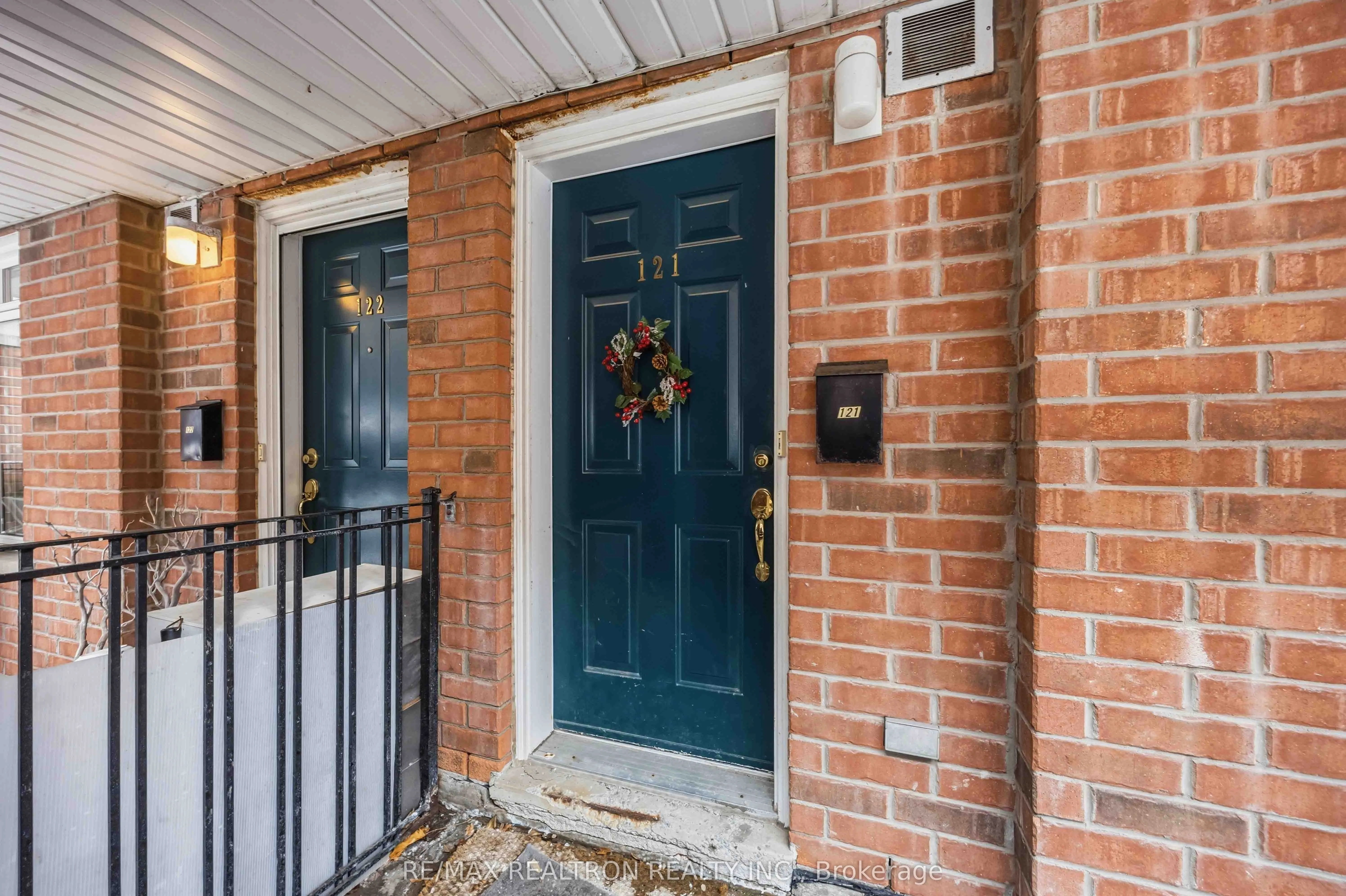 415 Jarvis Street #121