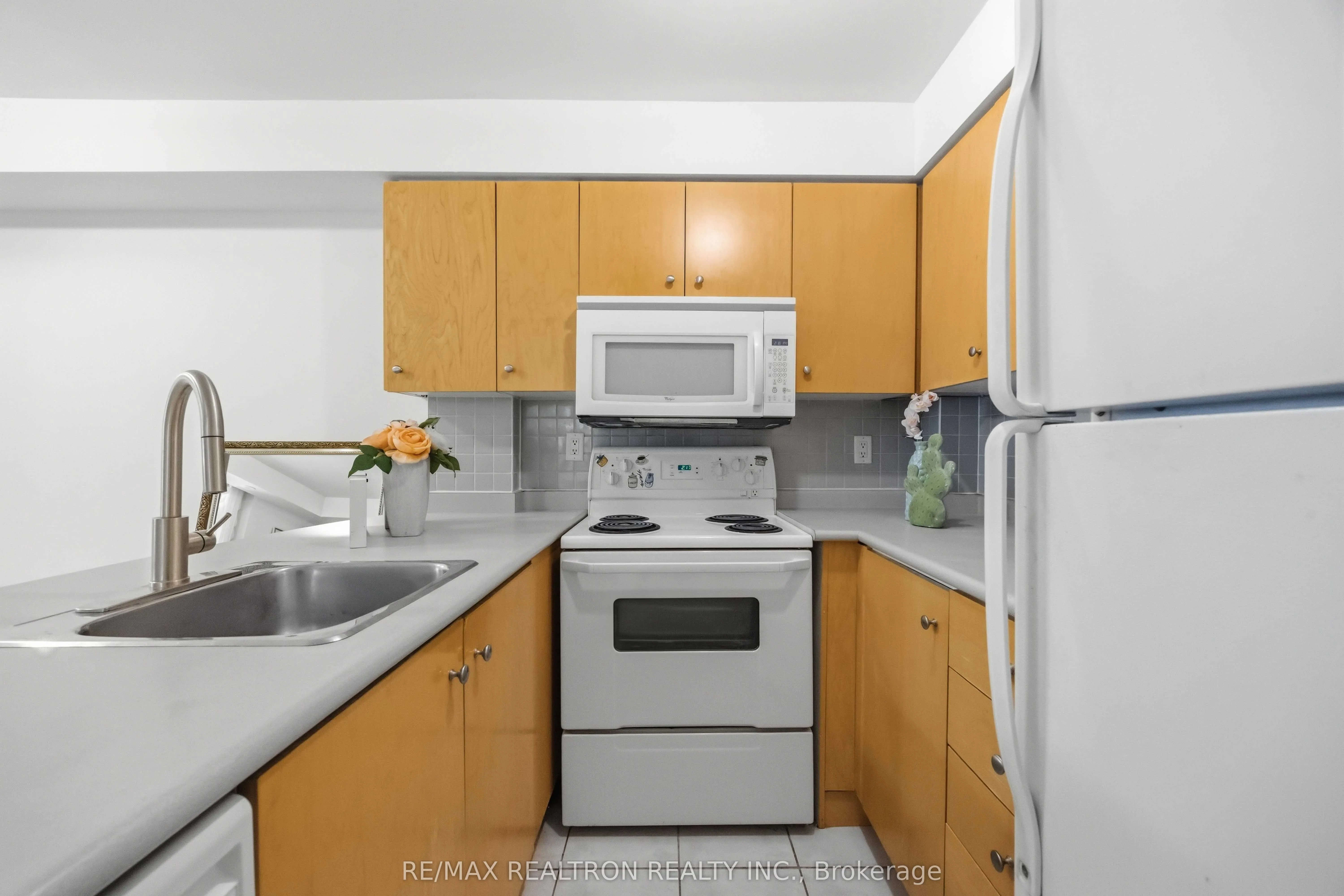 415 Jarvis Street #121