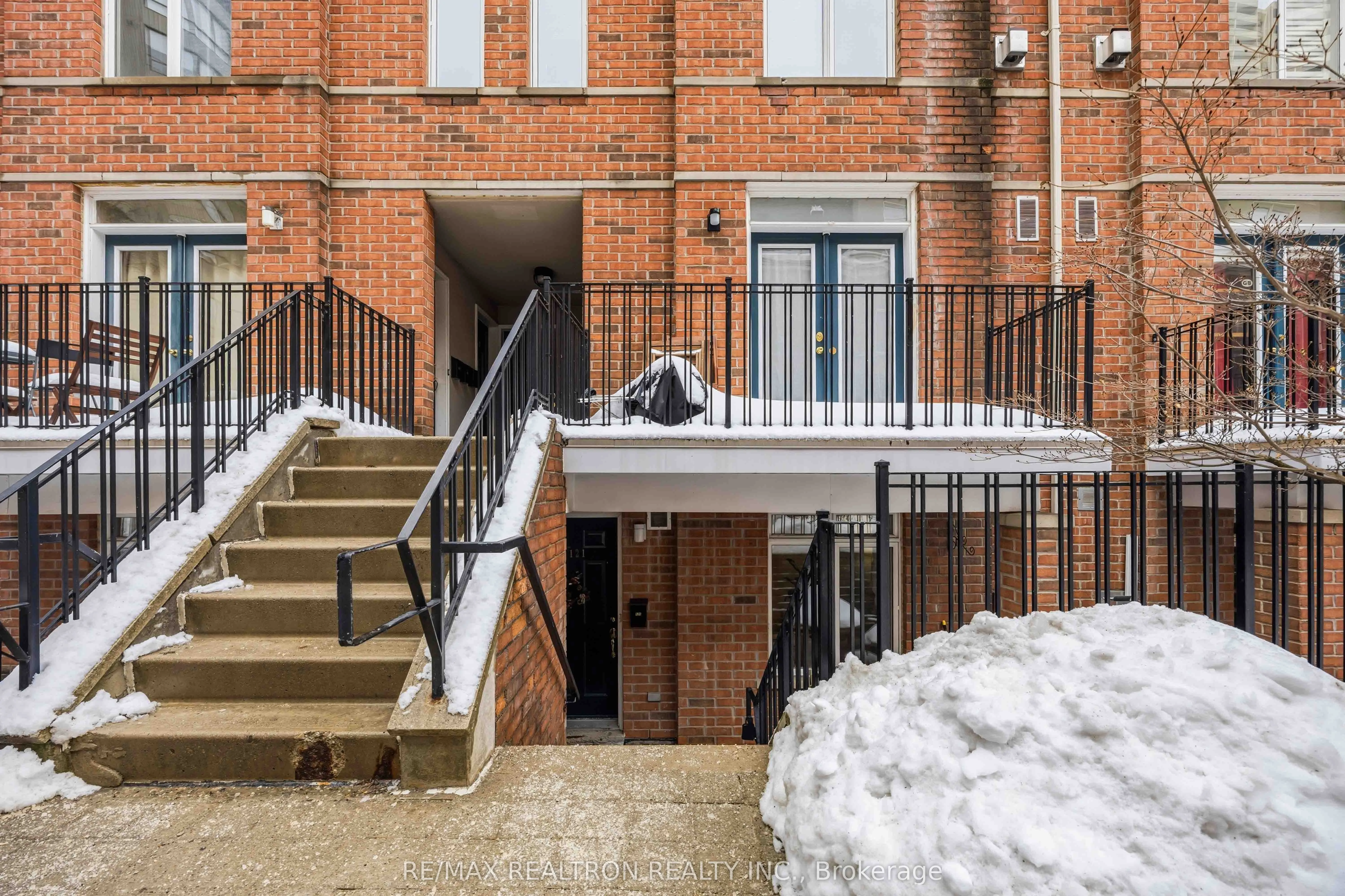 415 Jarvis Street #121