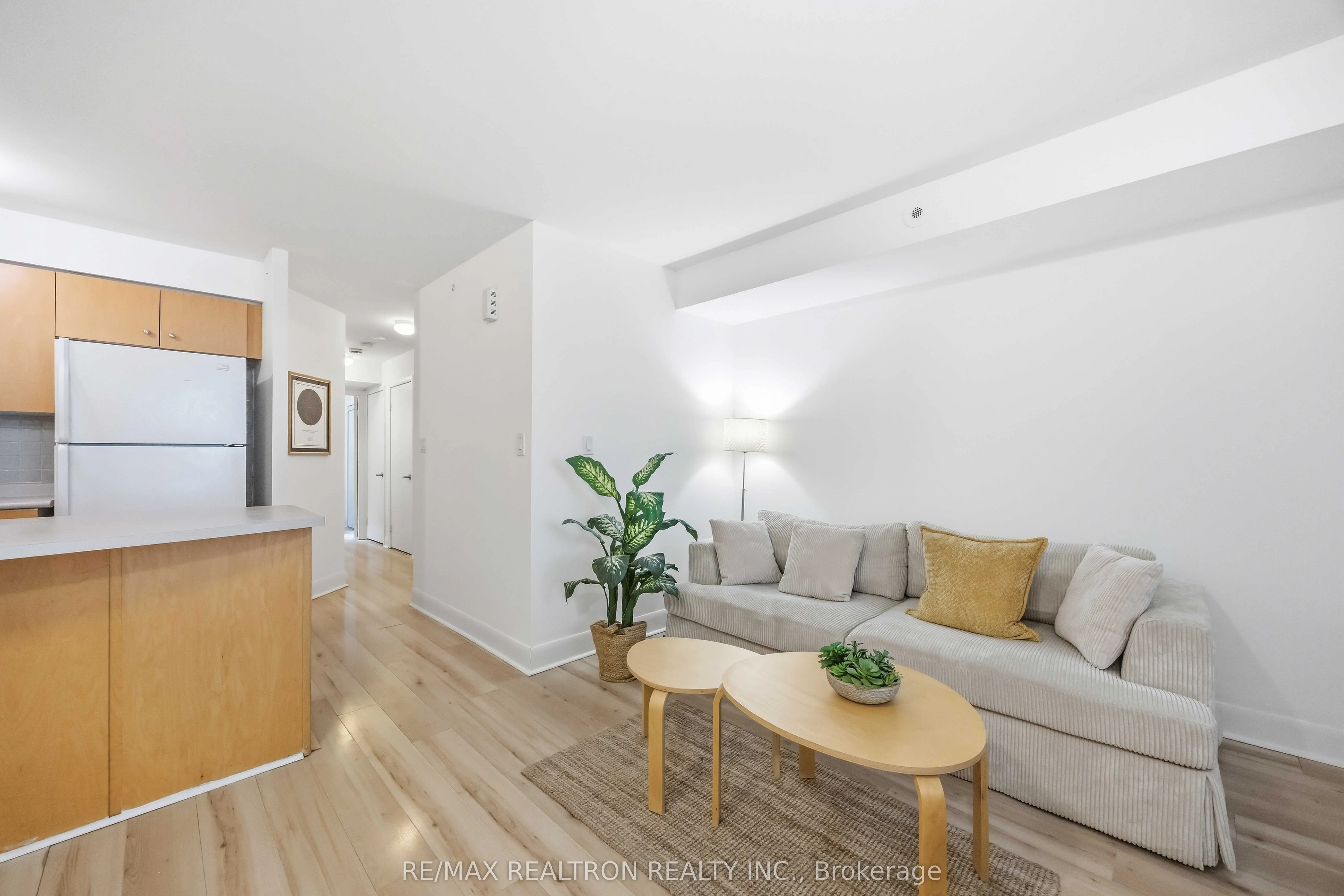415 Jarvis Street #121
