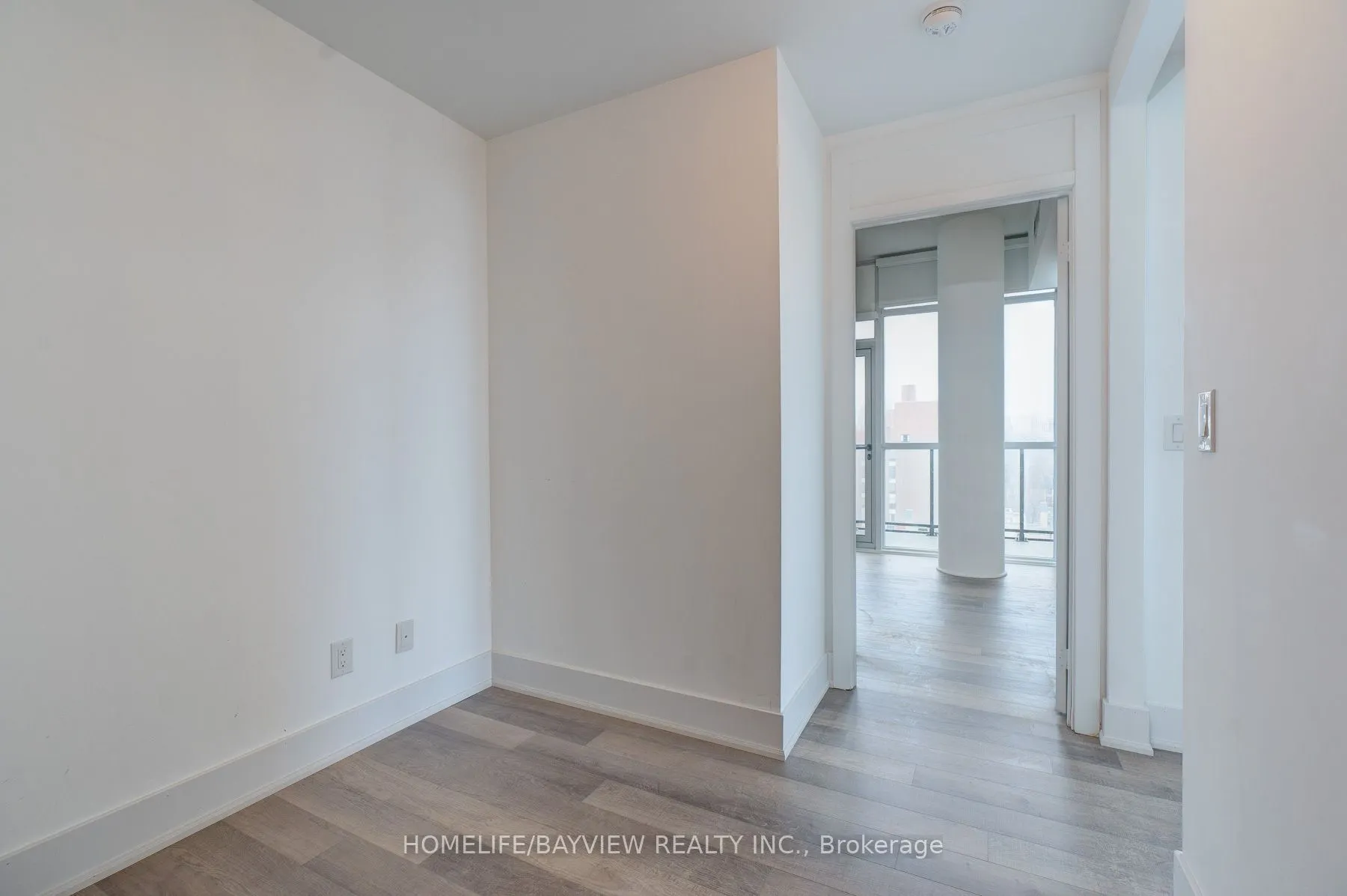 32 Davenport Road #703