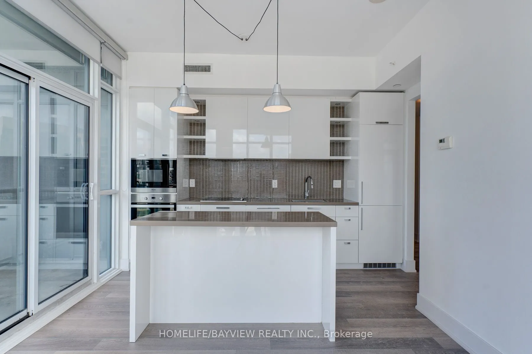 32 Davenport Road #703
