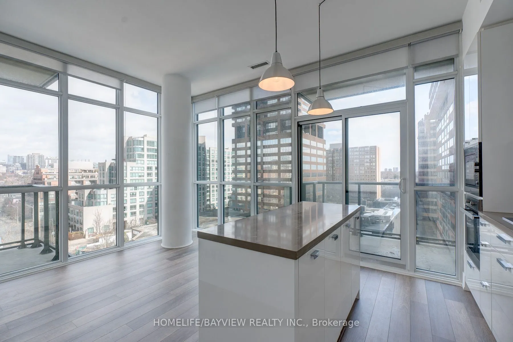 32 Davenport Road #703