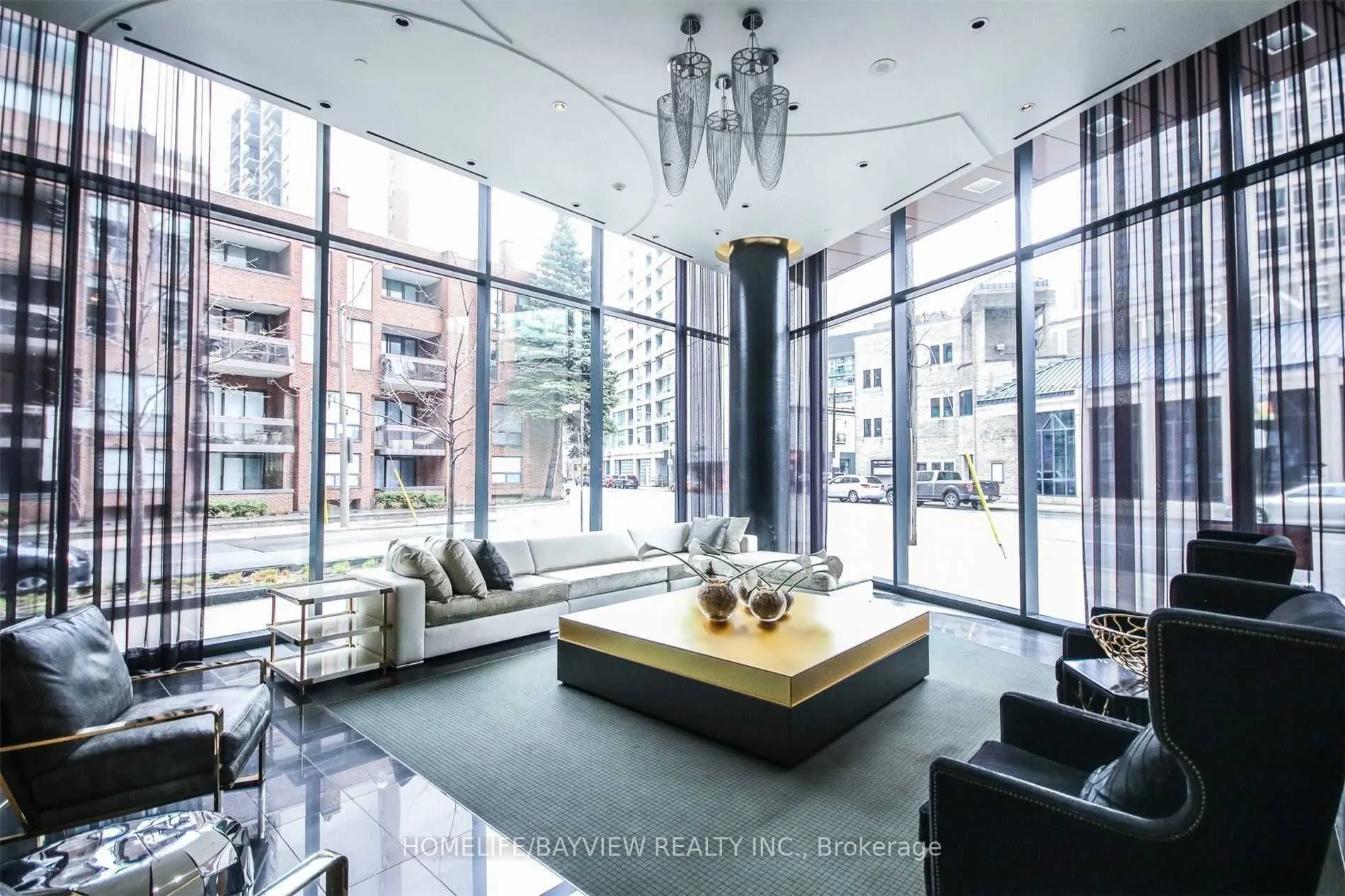 32 Davenport Road #703