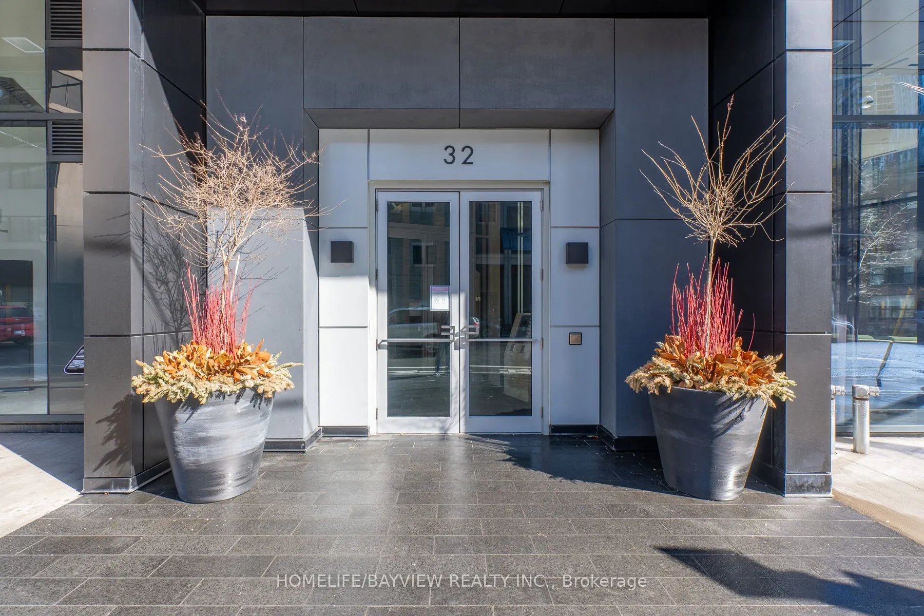 32 Davenport Road #703