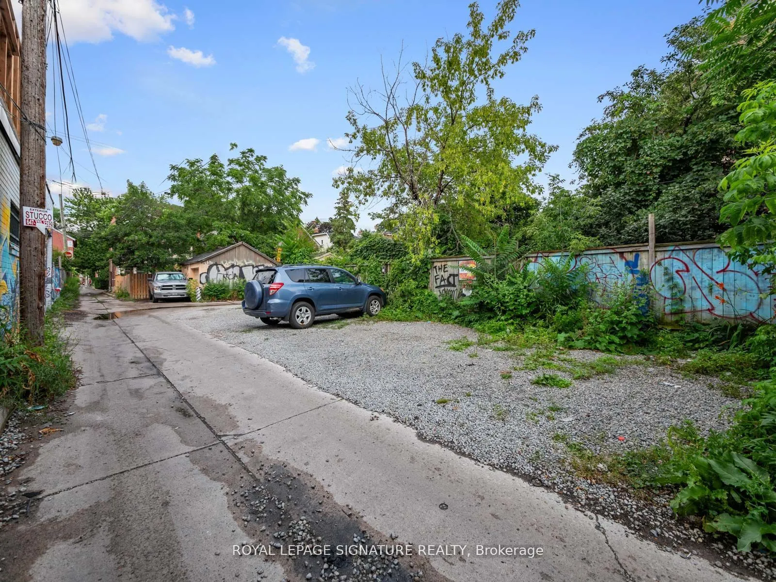 725 Dovercourt Road