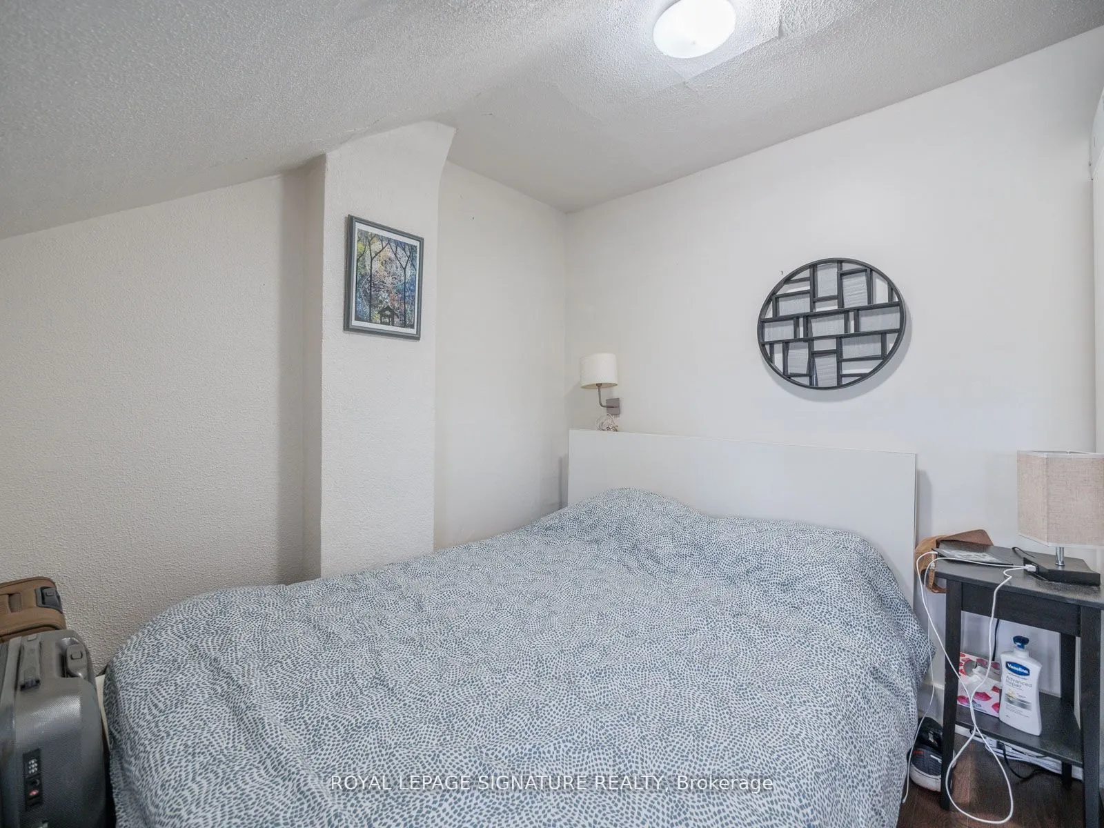 725 Dovercourt Road