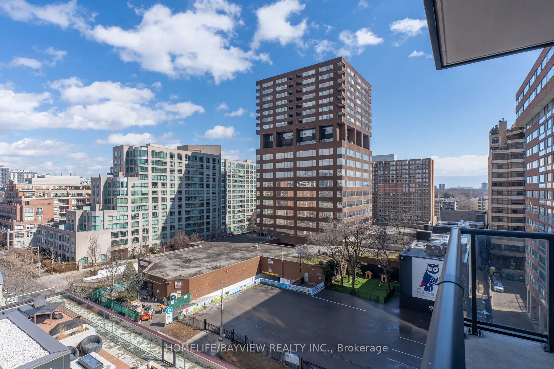 32 Davenport Road #703