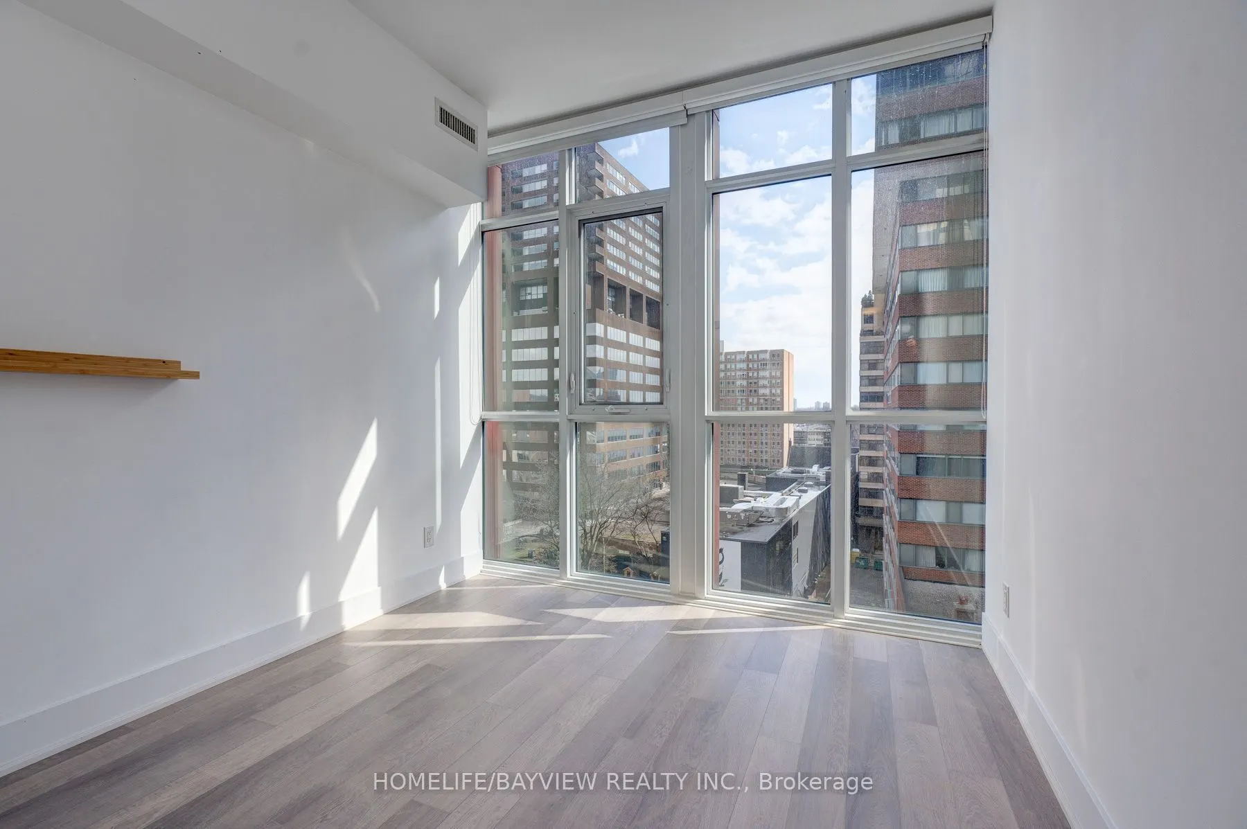 32 Davenport Road #703