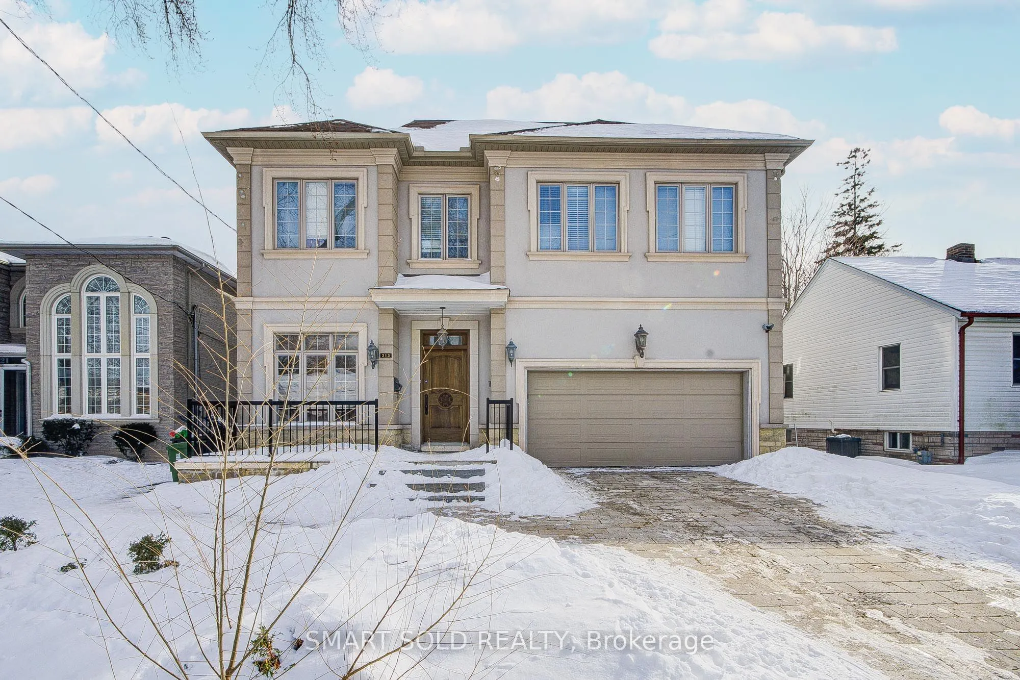 213 Maplehurst Avenue #Lower