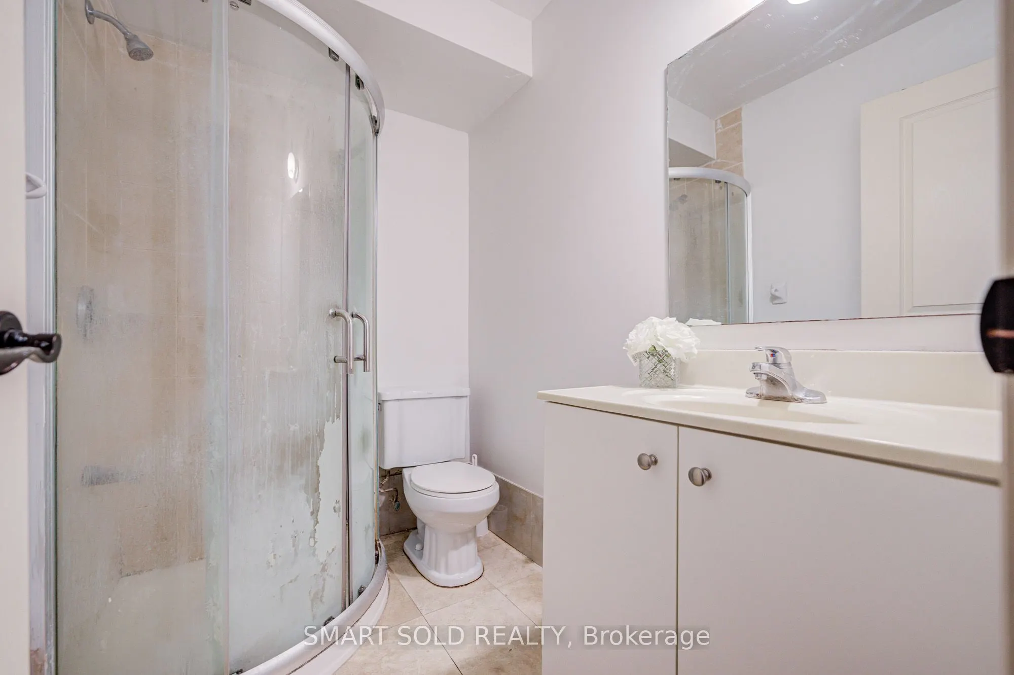 213 Maplehurst Avenue #Lower