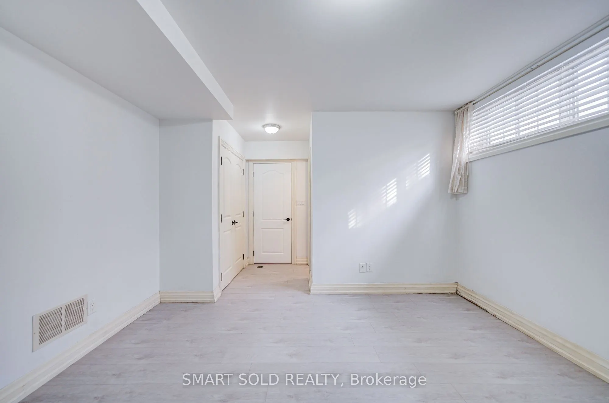 213 Maplehurst Avenue #Lower