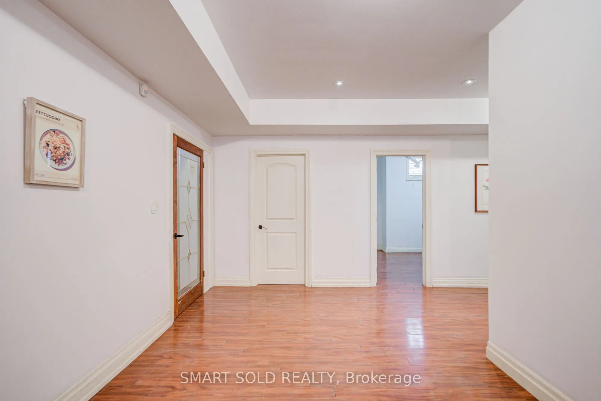 213 Maplehurst Avenue #Lower