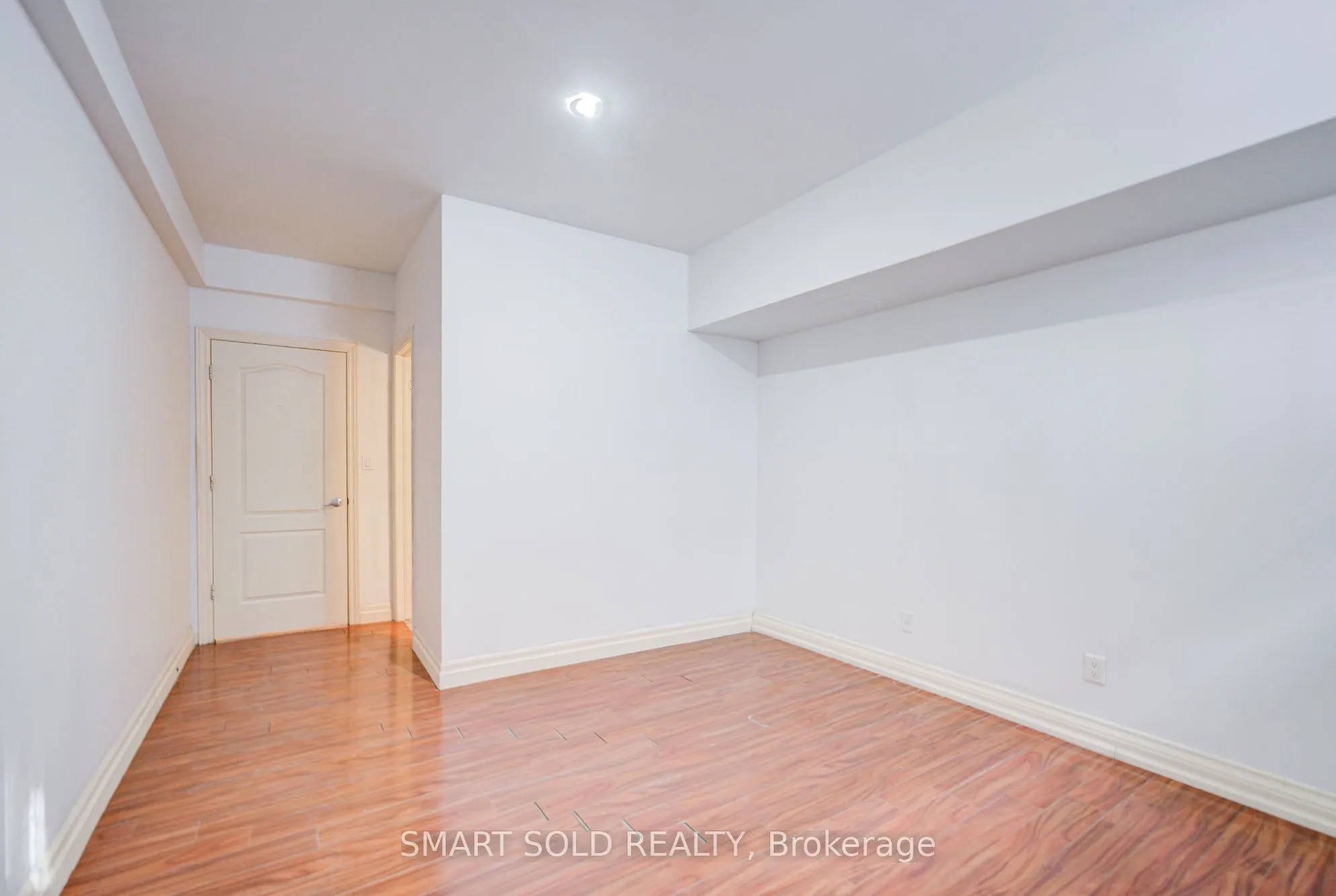 213 Maplehurst Avenue #Lower