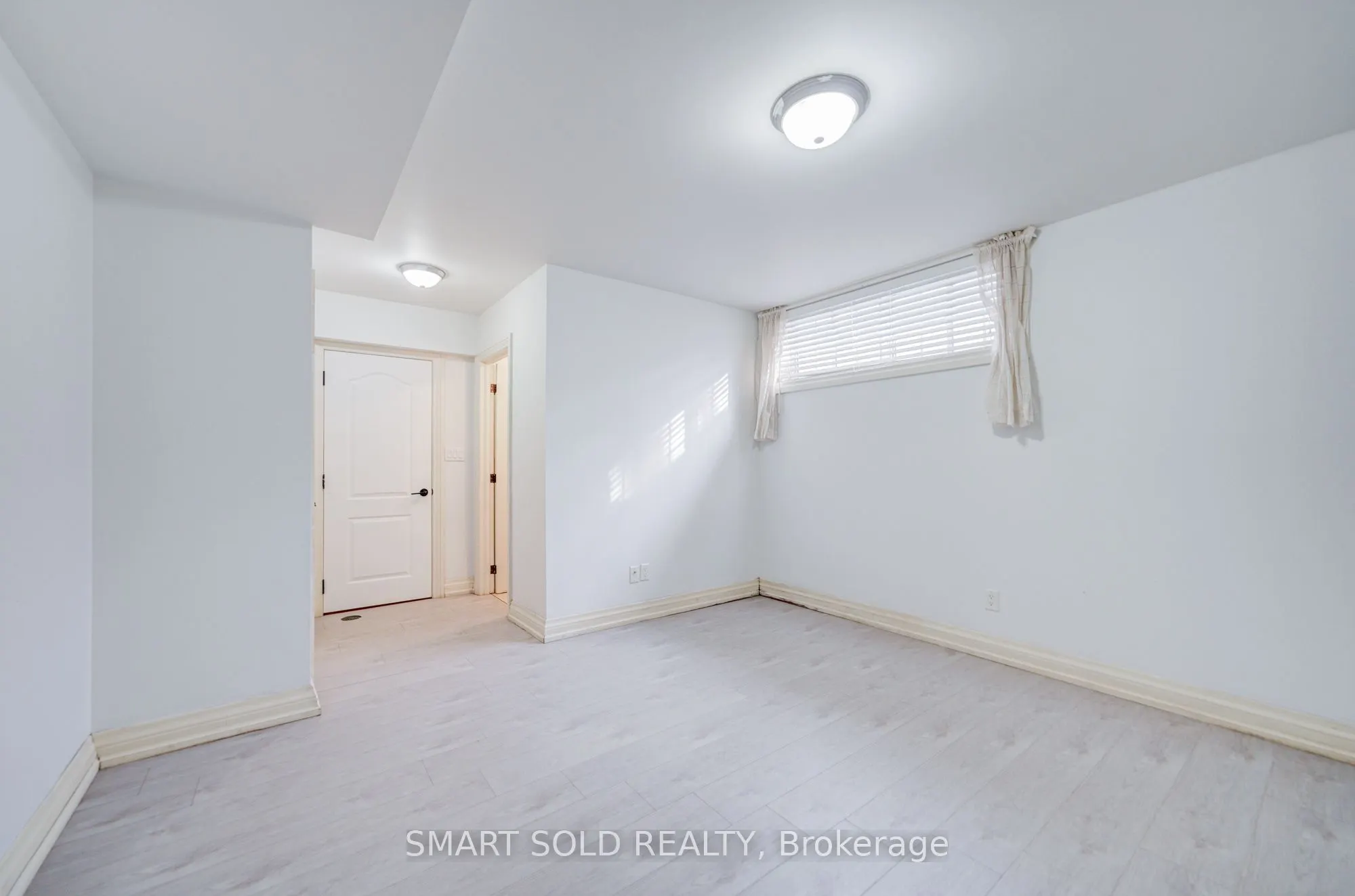 213 Maplehurst Avenue #Lower