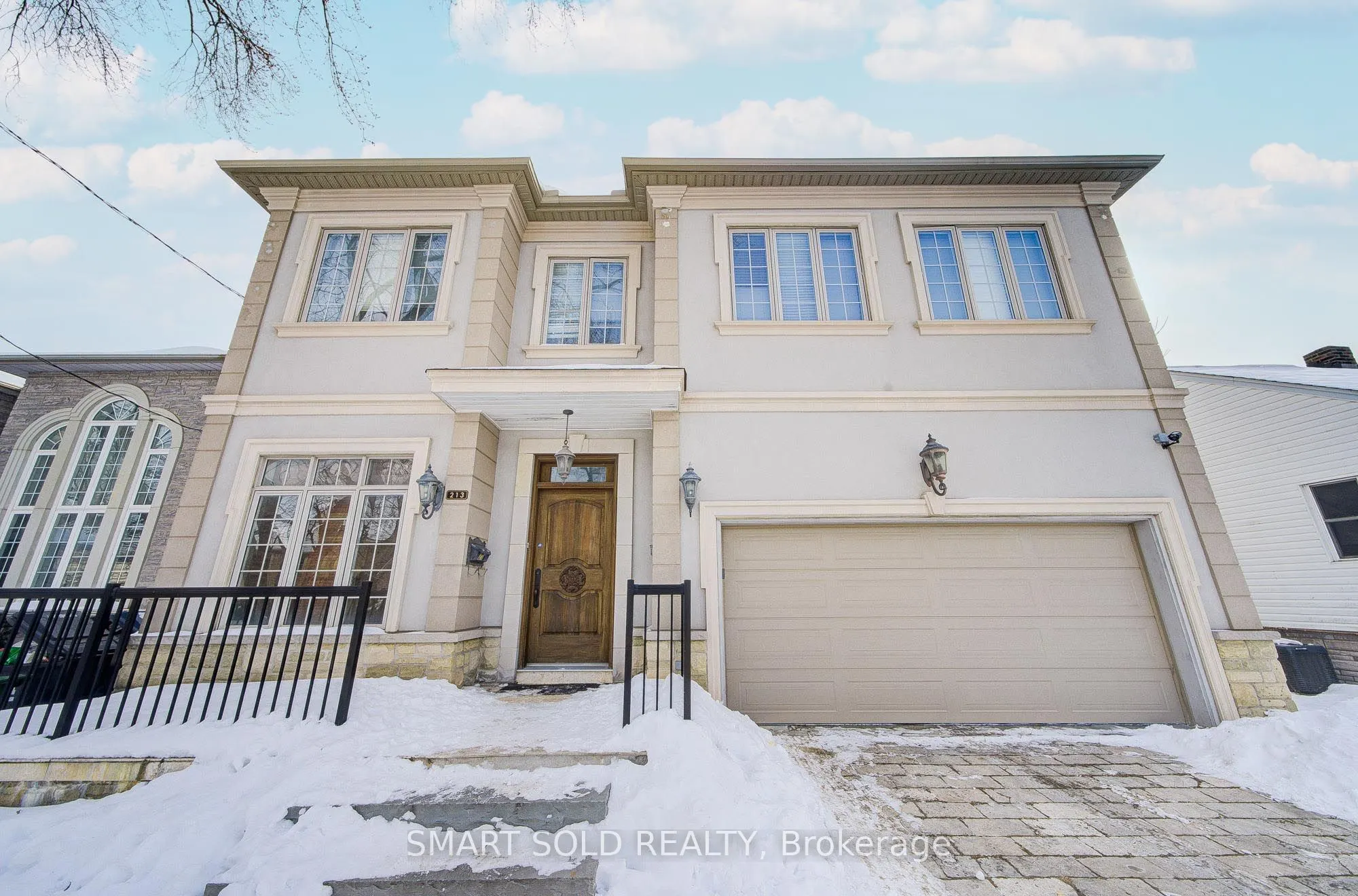 213 Maplehurst Avenue #Lower