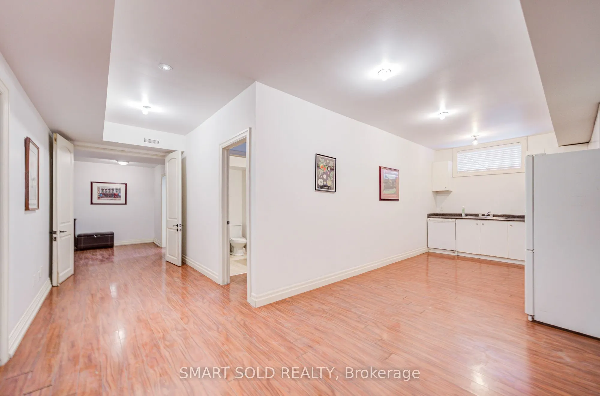 213 Maplehurst Avenue #Lower