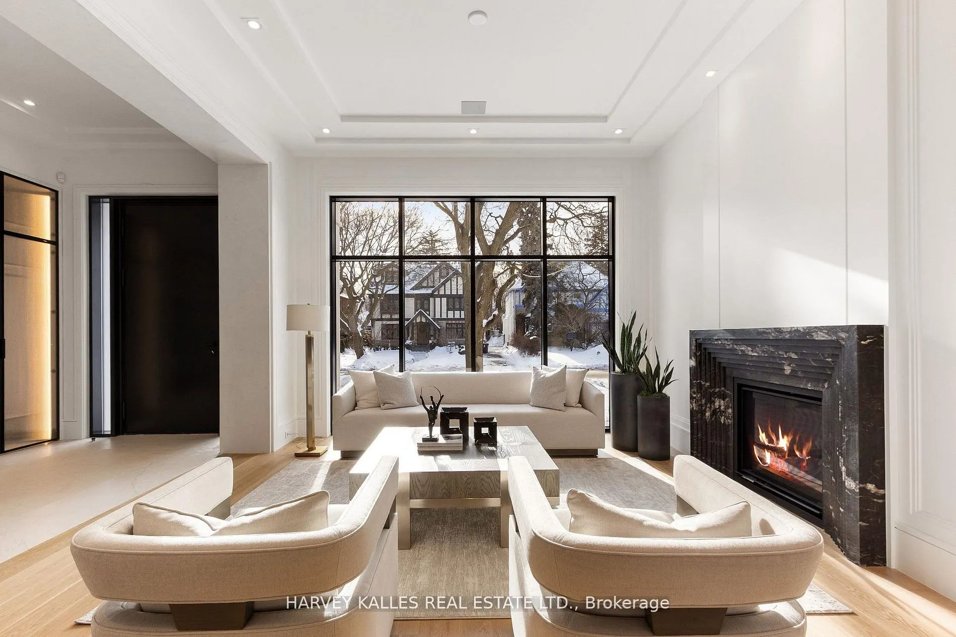 370 Glengrove Avenue W