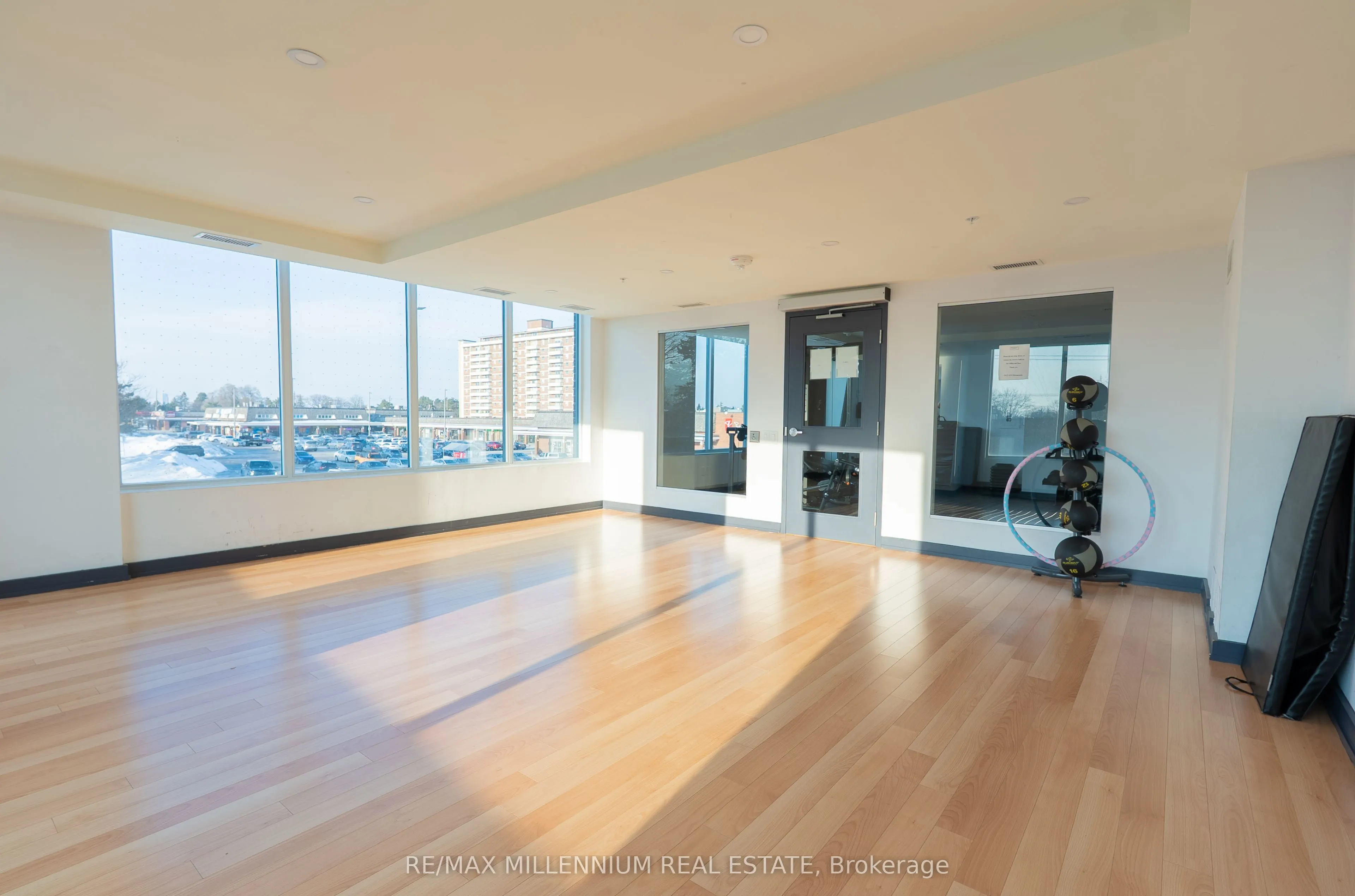 3237 Bayview Avenue #1112