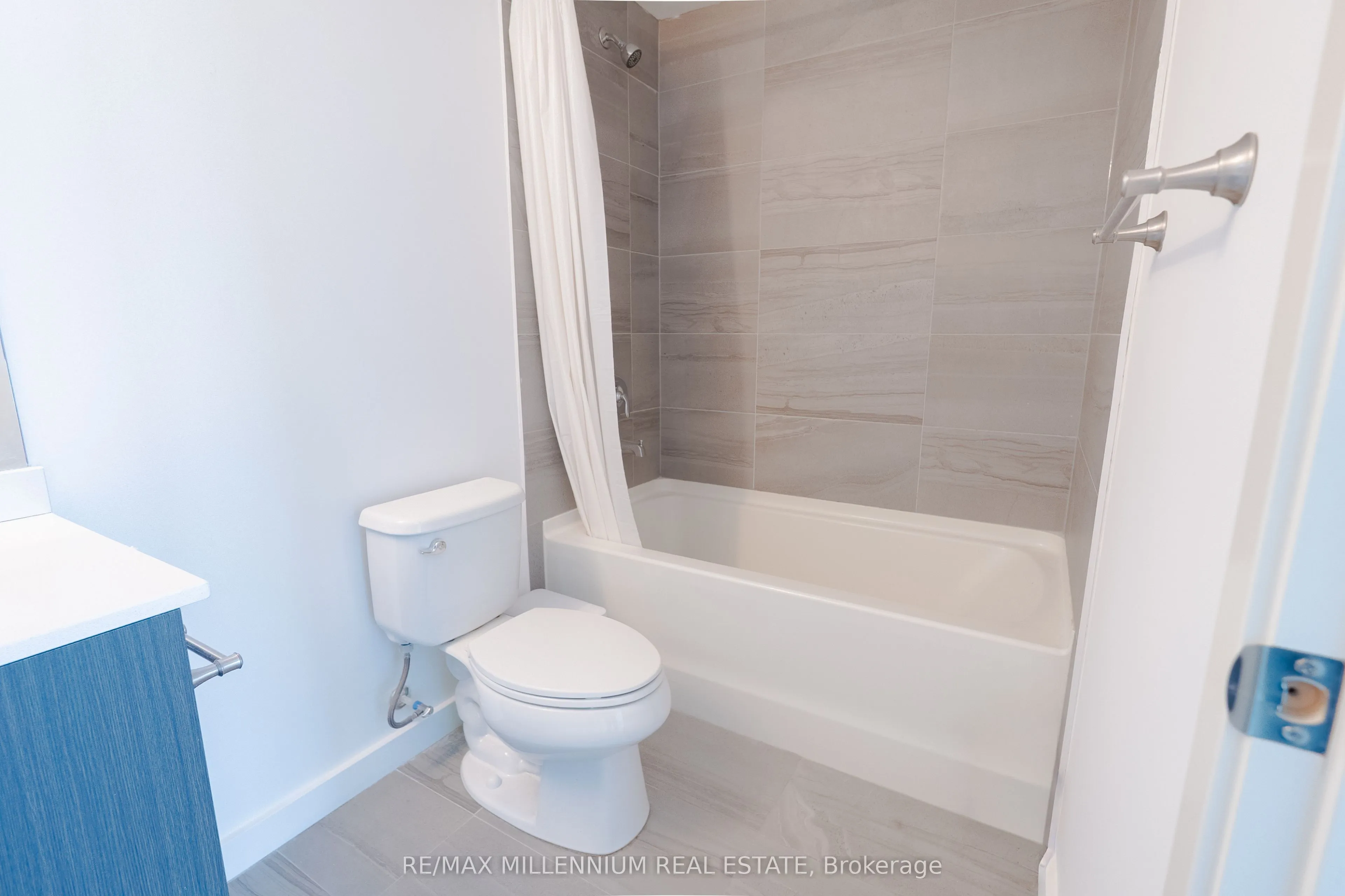 3237 Bayview Avenue #1112