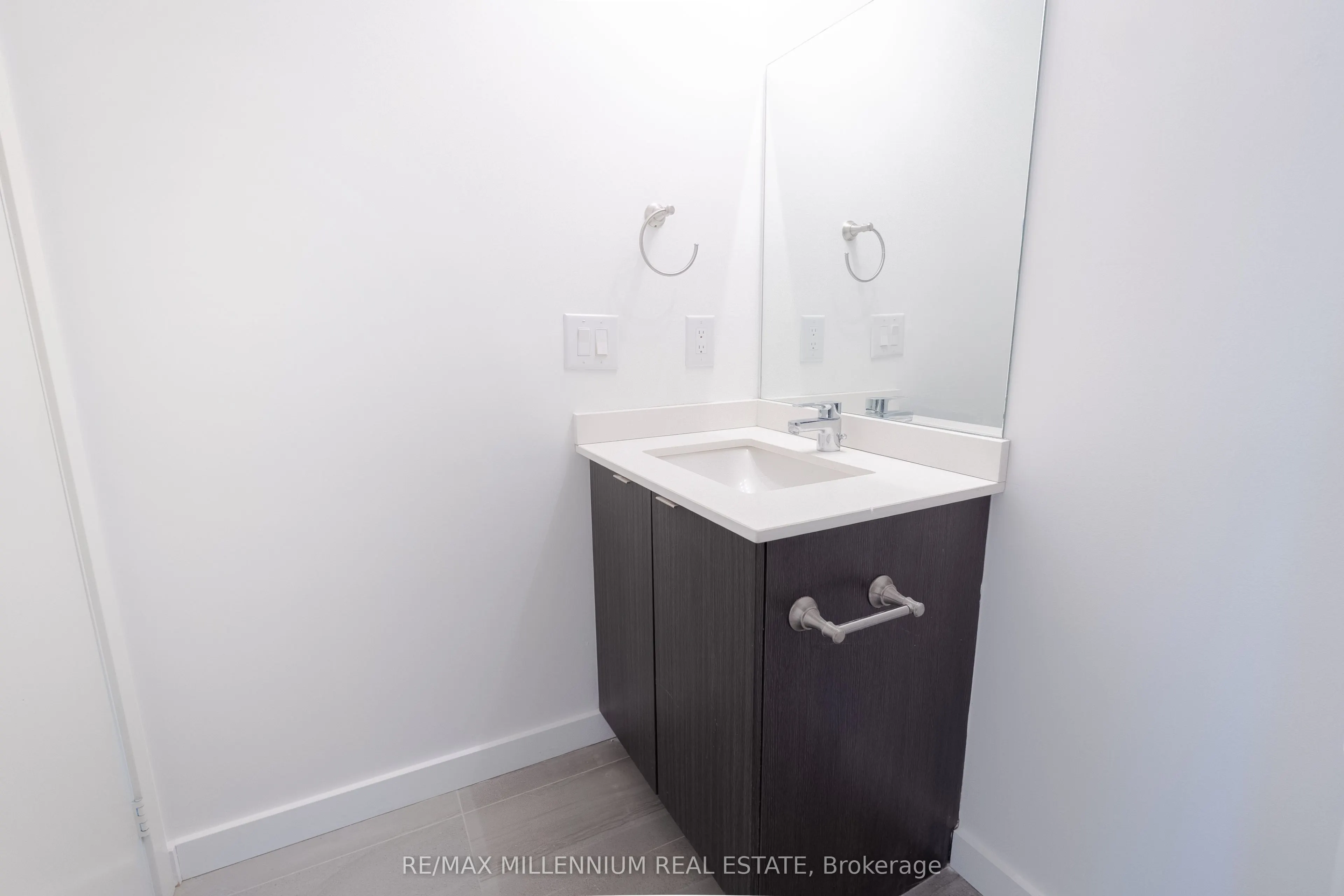 3237 Bayview Avenue #1112