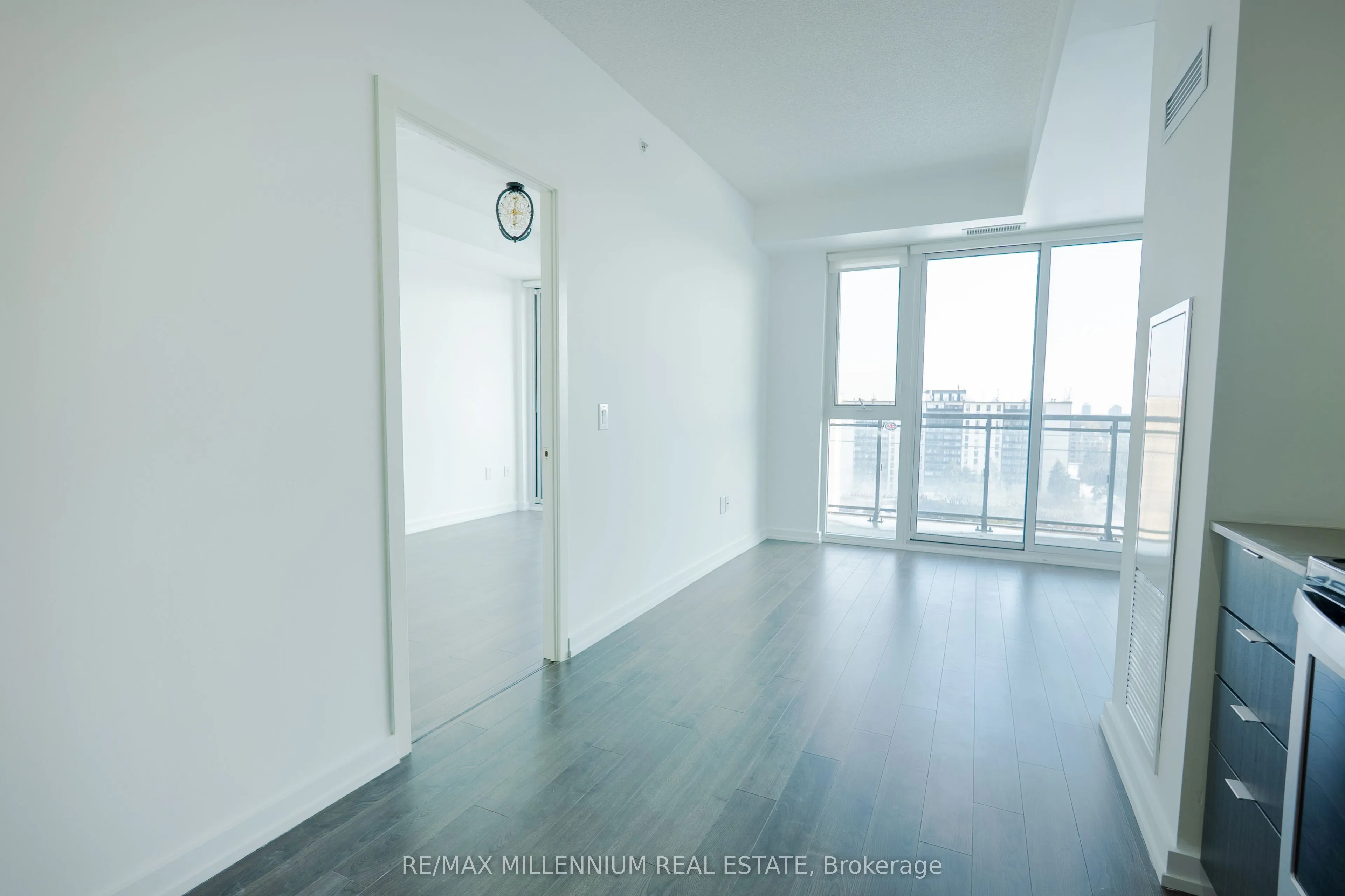 3237 Bayview Avenue #1112
