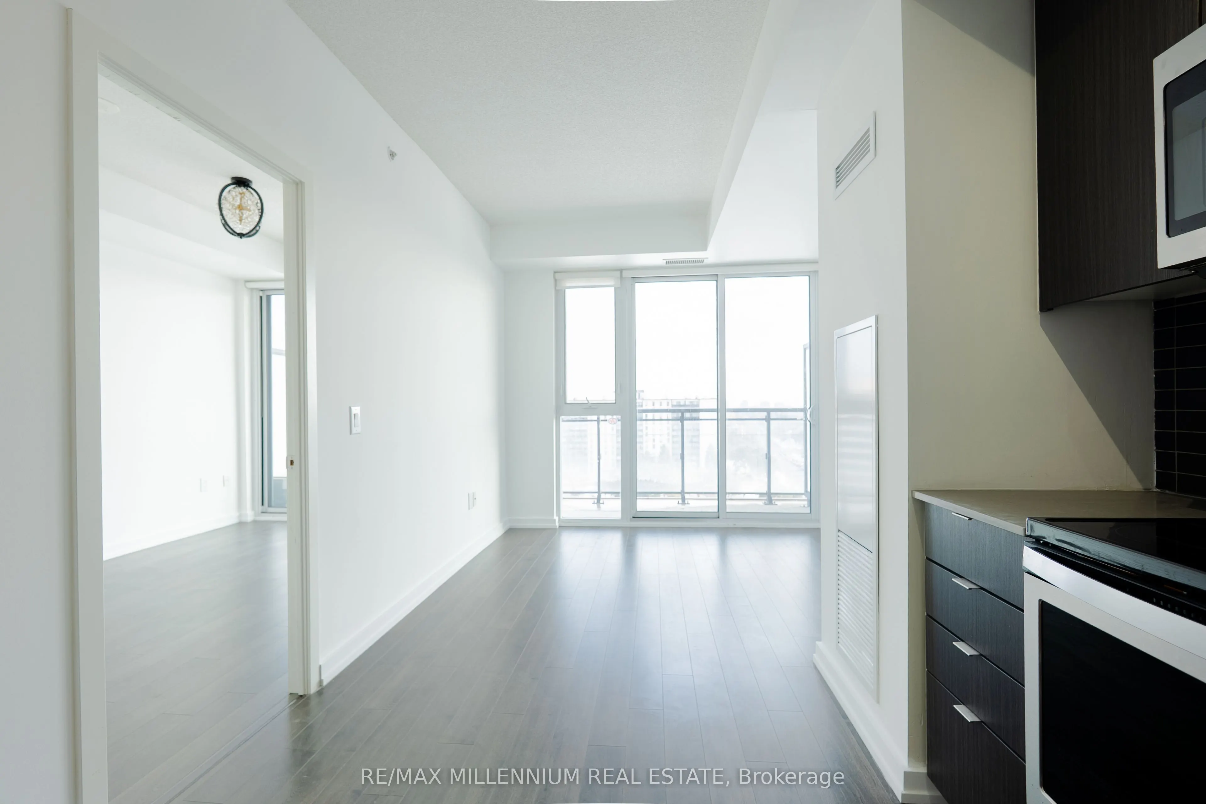 3237 Bayview Avenue #1112
