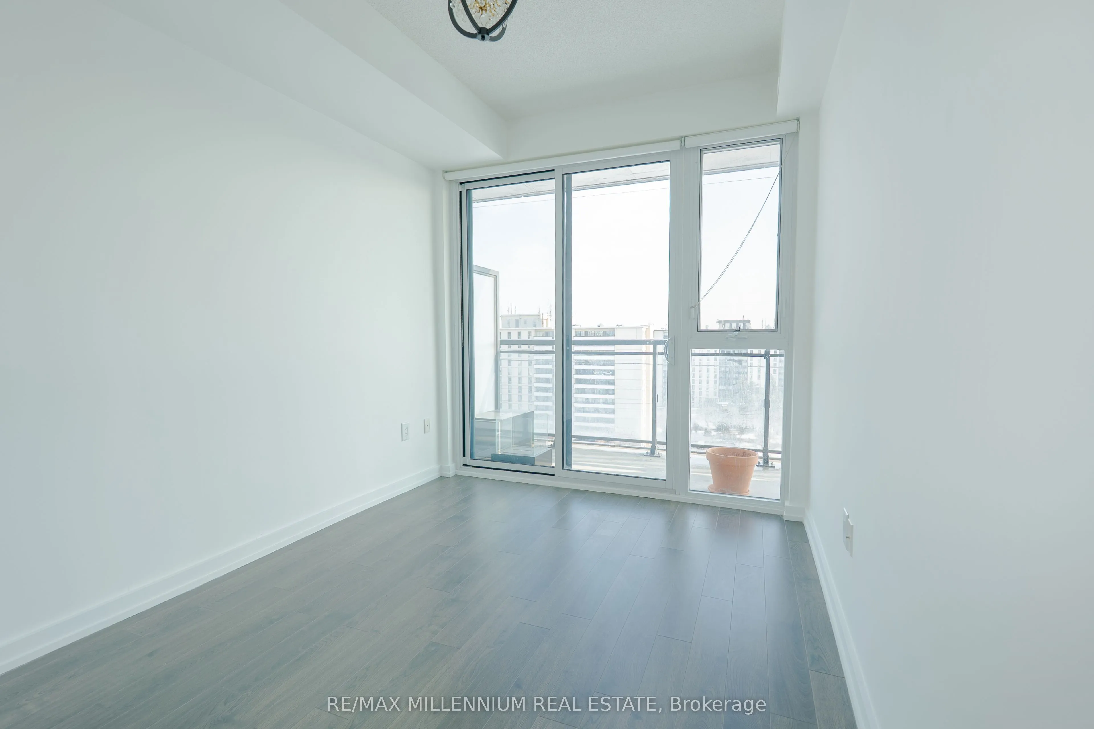 3237 Bayview Avenue #1112